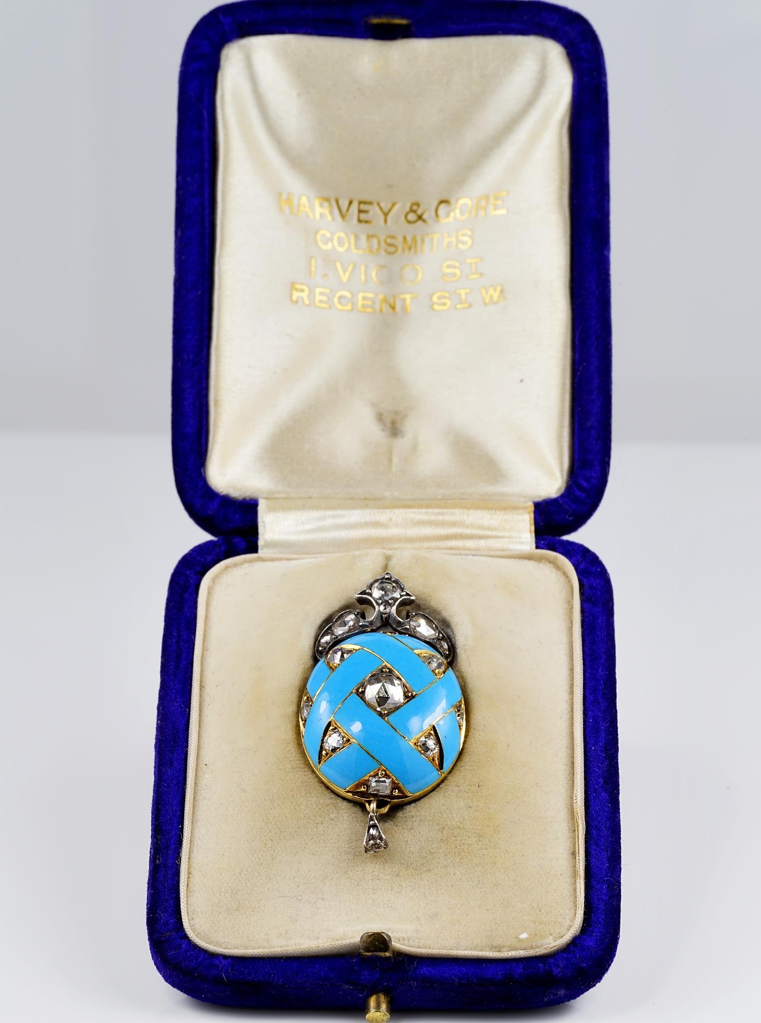 This stunning Victorian era rare locket, shows its preciousness by the exquisite Turquoise Robin Egg colour Robin Egg enamelling work complemented by old mine cut Diamonds, 1880 ca
English origin
Hand crafted of solid 18 Kt gold with little silver