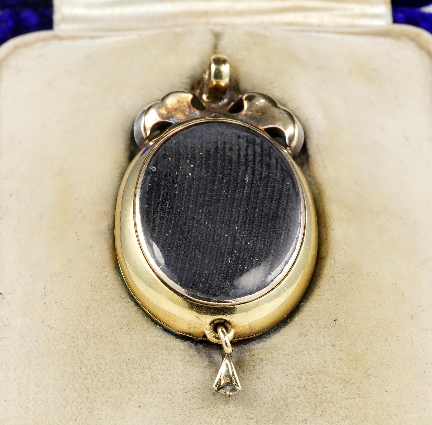 Victorian 1.80 Ct. Diamond Enamel Locket Pendant For Sale 3