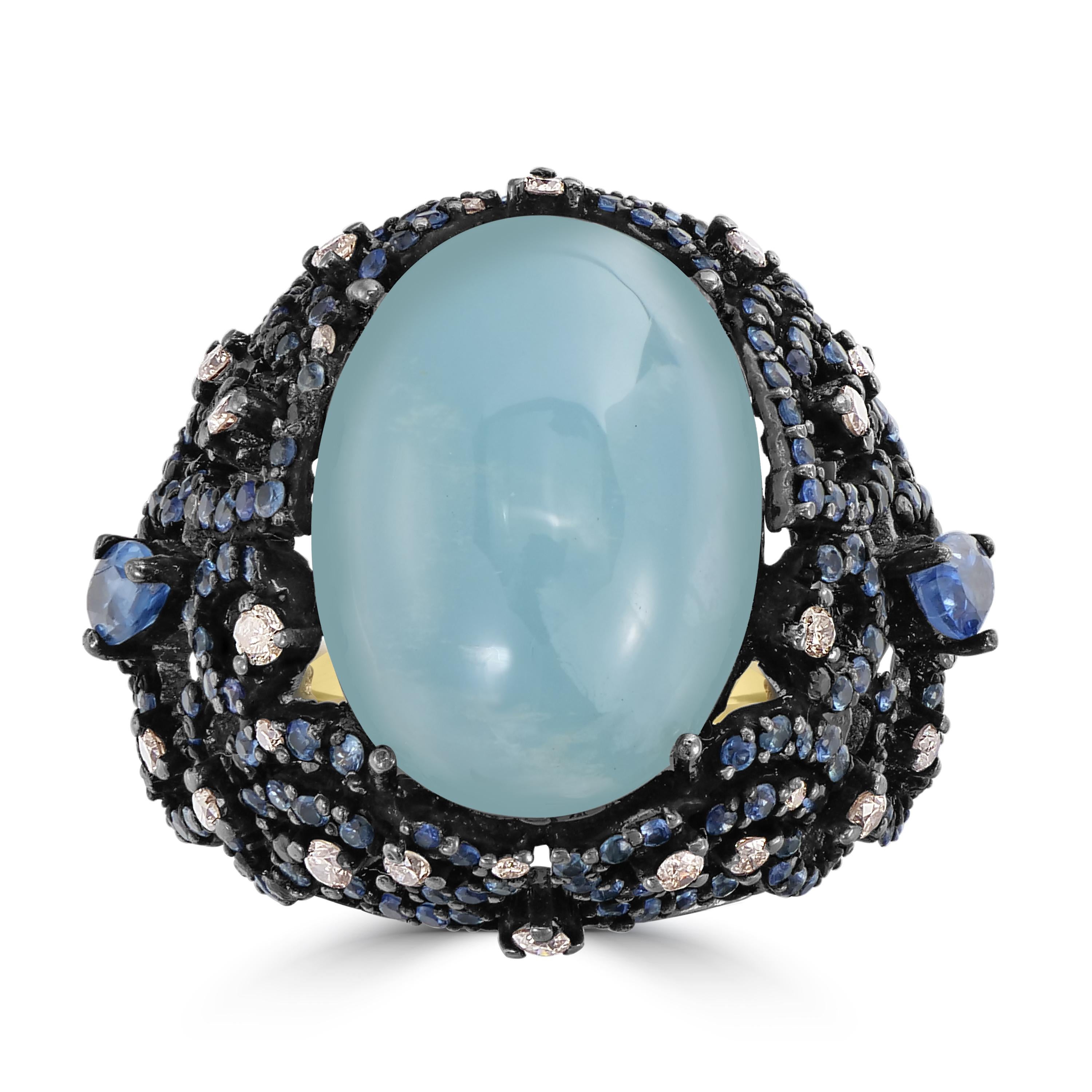 Victorian 18.2 Cttw. Aquamarine, Sapphire and Diamond Dome Ring in 18k|925 In New Condition For Sale In New York, NY