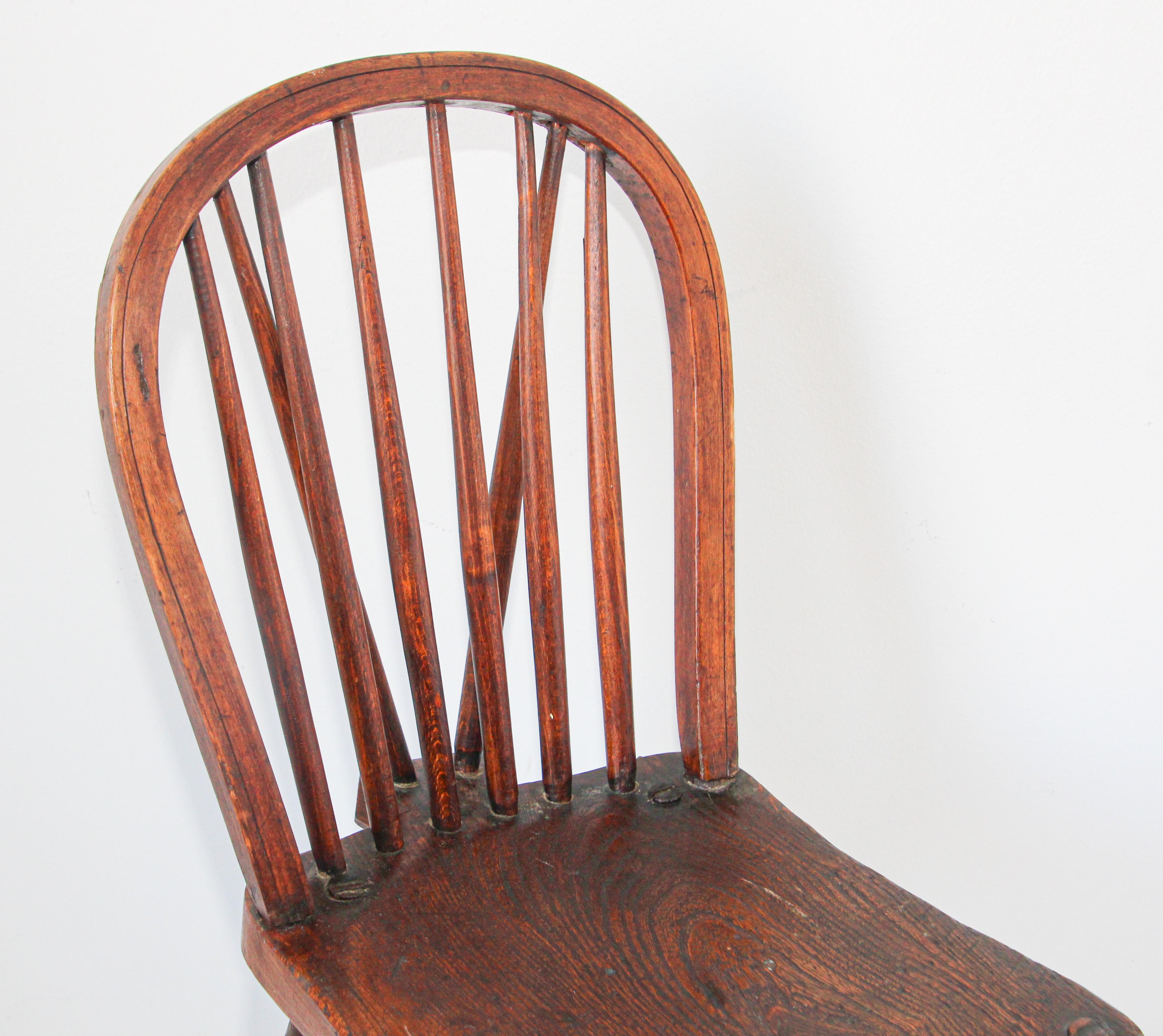 Début de l'époque victorienne Chaise Windsor Victorienne 1840 à dossier arrondi High Wycombe en vente