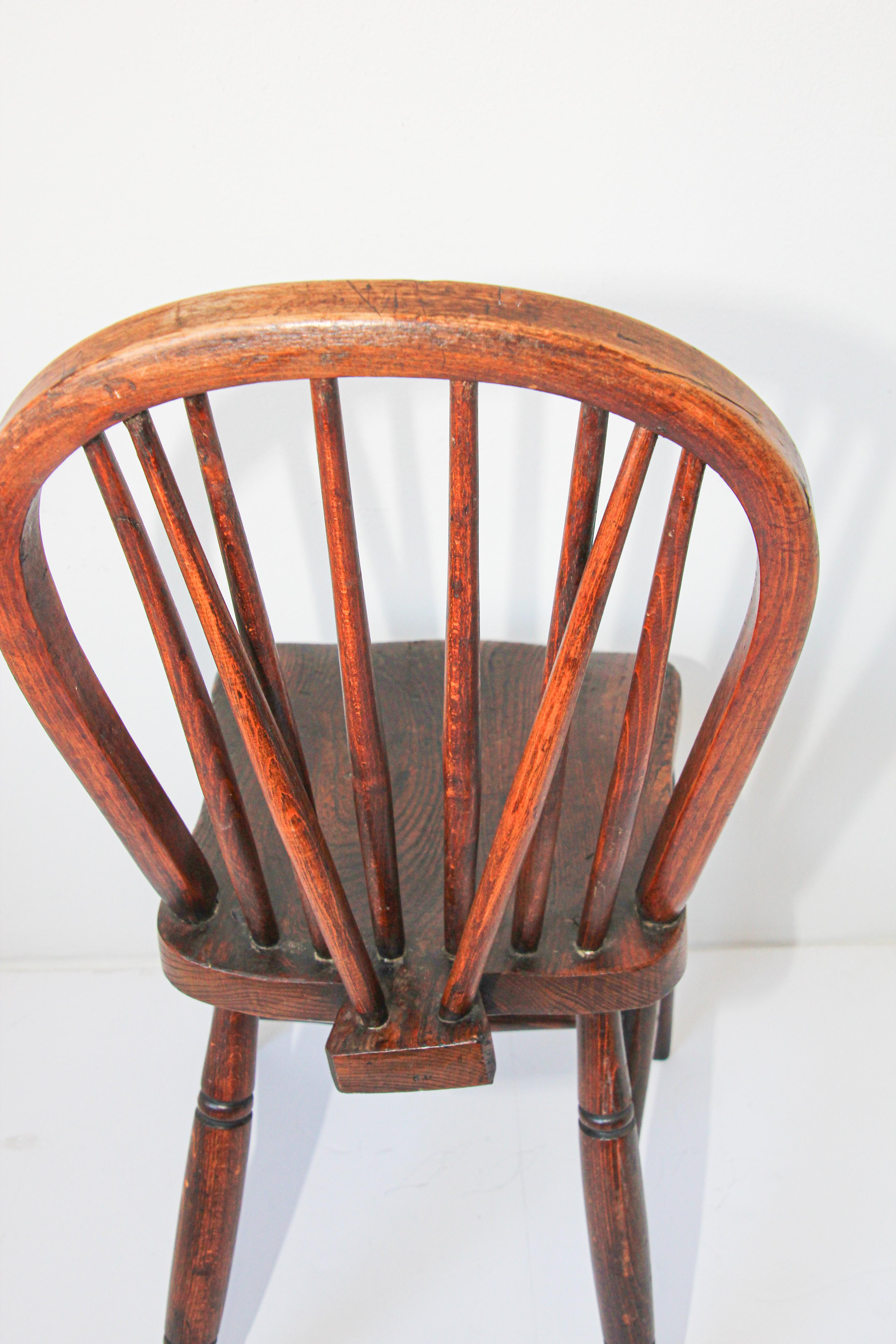 English Victorian 1840 Hoop Back Windsor Chair High Wycombe For Sale