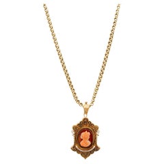 Retro Victorian 1845 Carnelian Hardstone Yellow Gold Cameo Brooch Pendant Necklace