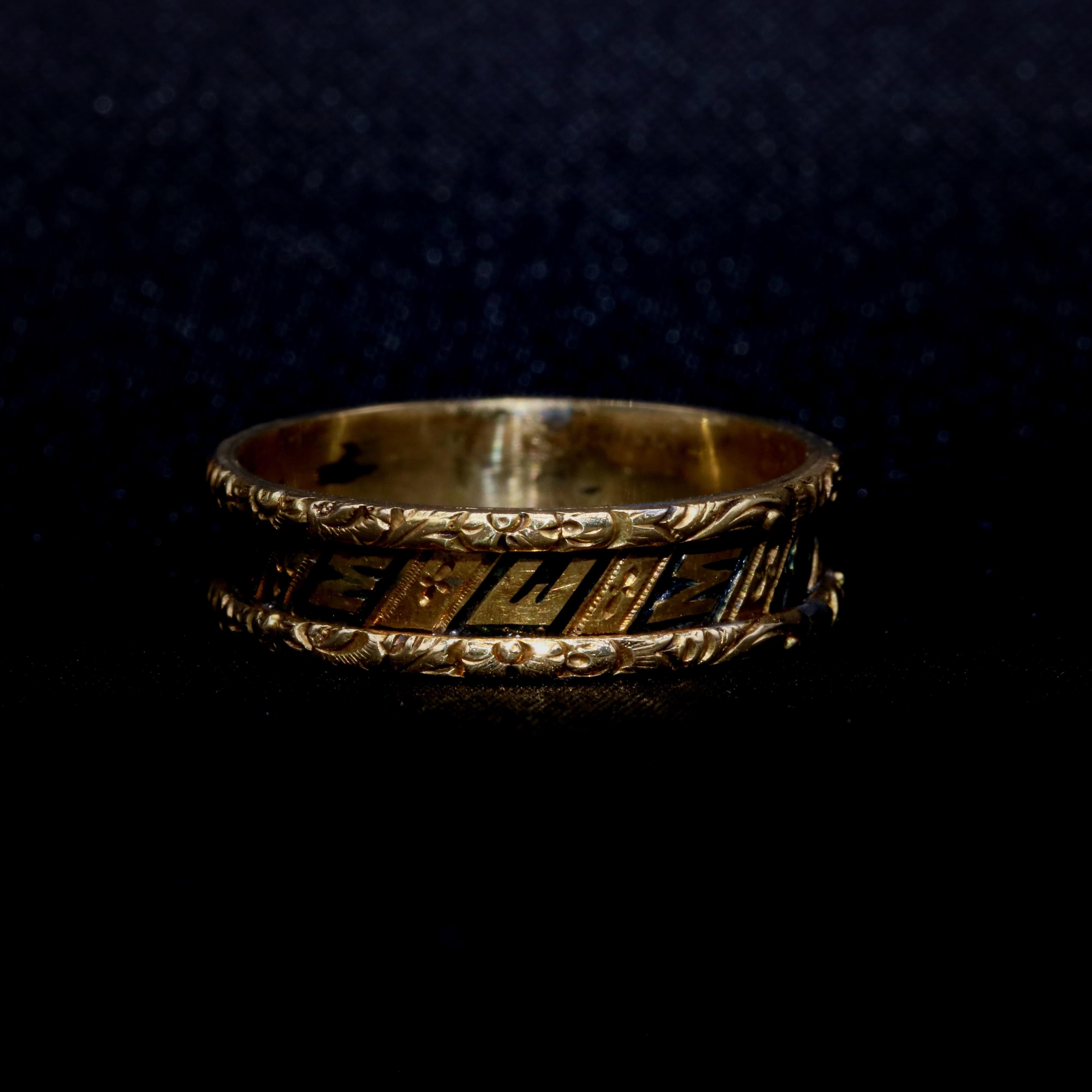 Victorian 1850s 18K Gold Black Enamel “In Memory Of” Engraved Mourning Ring In Good Condition For Sale In Staines-Upon-Thames, GB