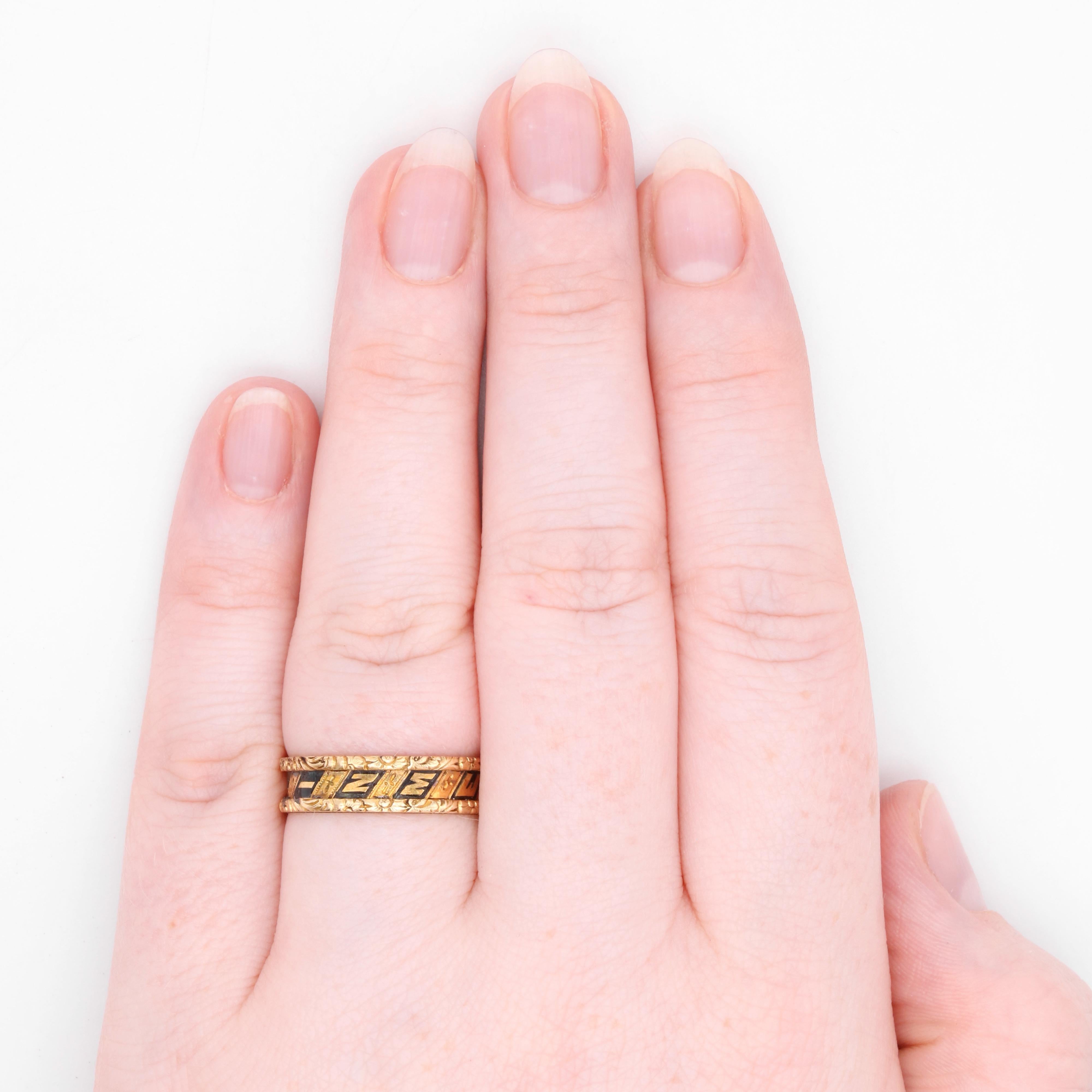 Victorian 1850s 18K Gold Black Enamel “In Memory Of” Engraved Mourning Ring For Sale 5