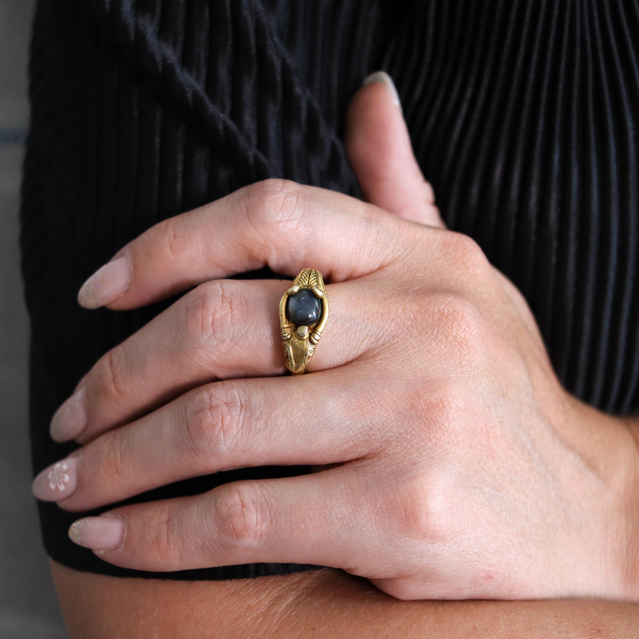 Victorian 1860 Ancient Revival Ram Ring in Solid 22Kt Yellow Gold With Sapphire In Excellent Condition For Sale In Miami, FL