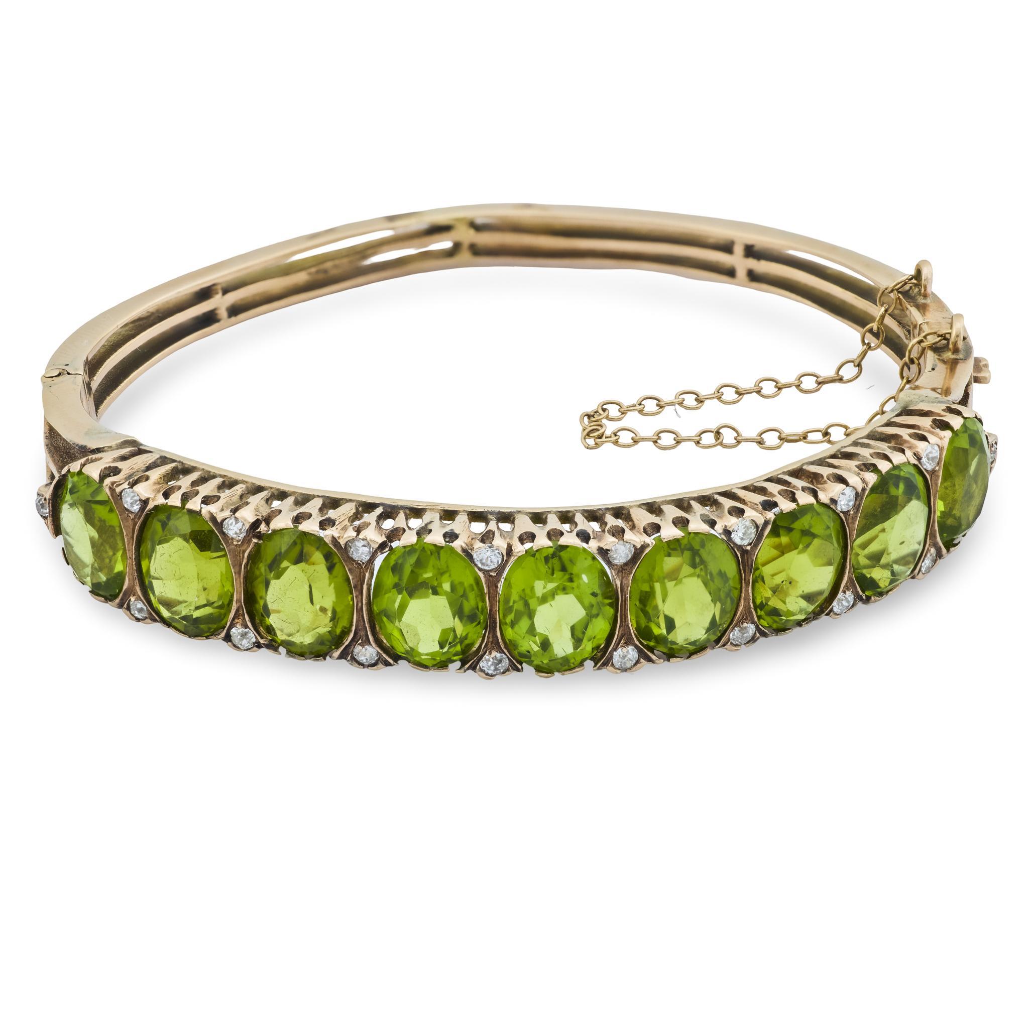 Viktorianischer Armreif mit 18,70 Karat Peridot und Diamant aus 14 Karat Roségold