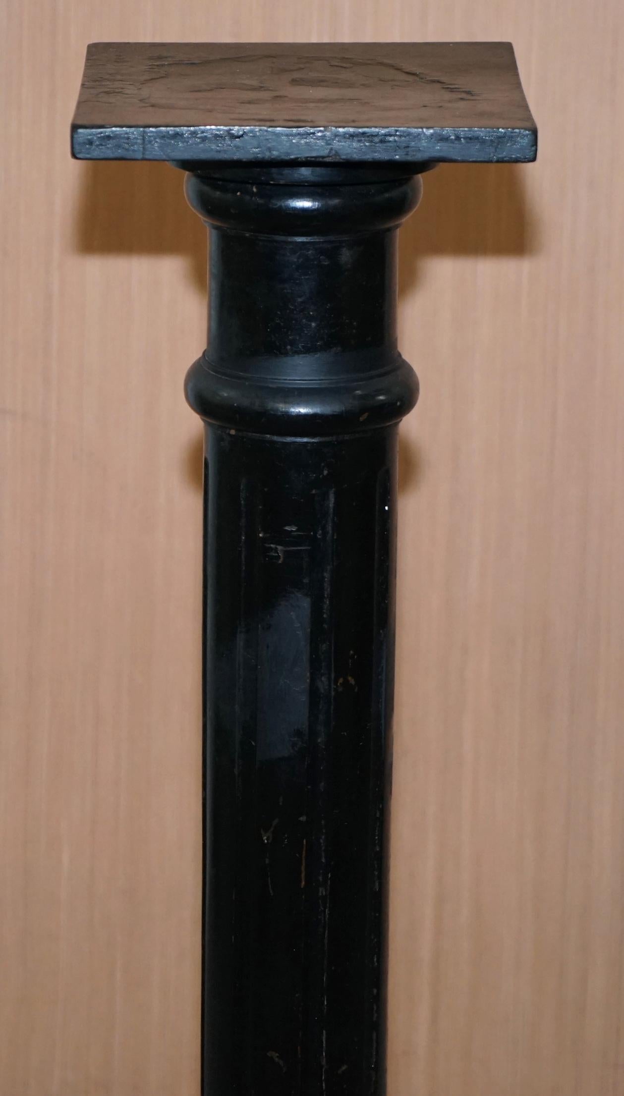 We are delighted to offer for sale this original Victorian circa 1880 ebonized black Corinthian Pillar pedestal stand for displaying art pieces

I have three of these in stock all different sizes, the other two are listed under my other items

A