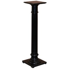 Victorian 1880 Corinthian Pillar Oak Ebonised Black Pedestal Stand for Displays