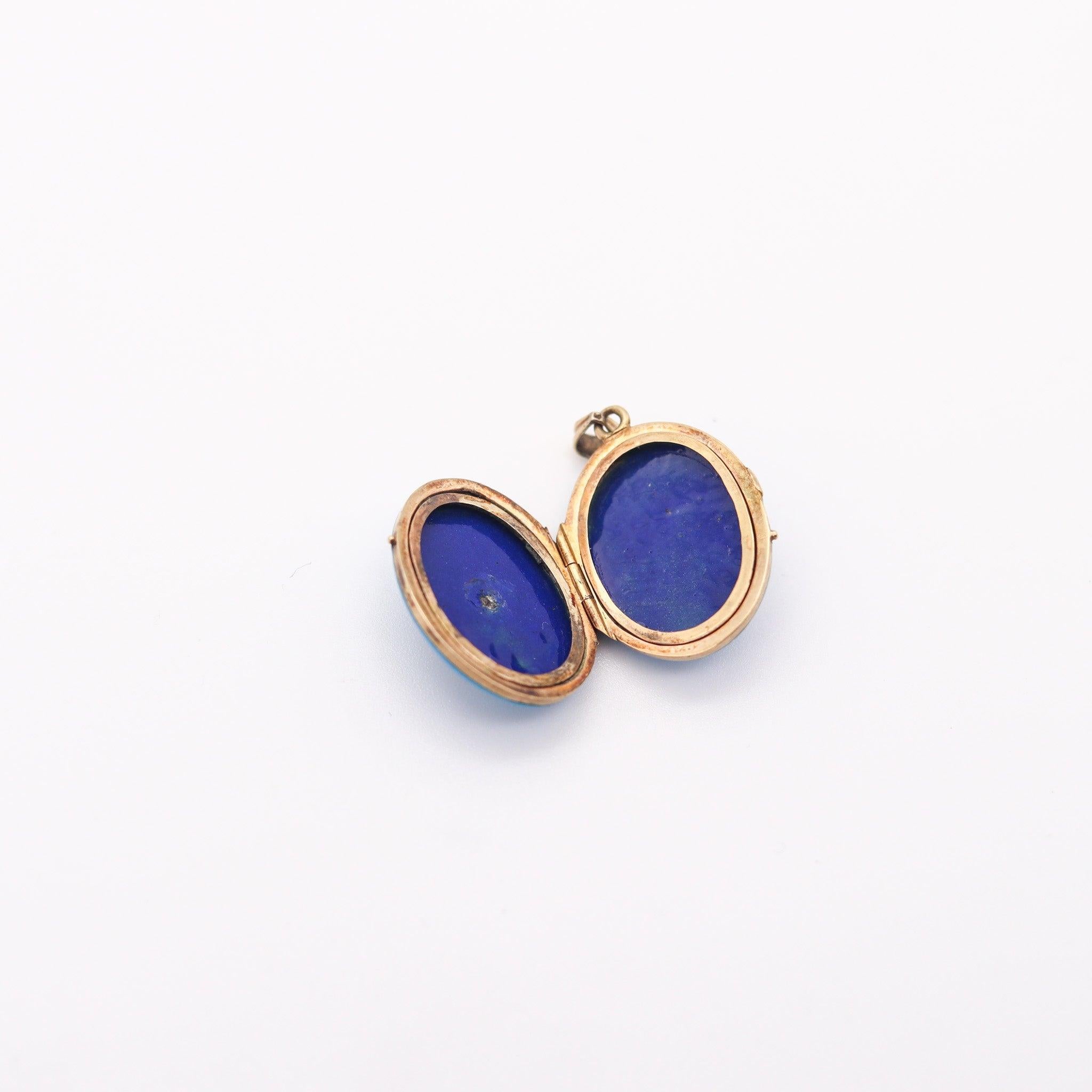 Round Cut VICTORIAN 1880 England Blue Enameled Pendant Locked In 14Kt Yellow Gold