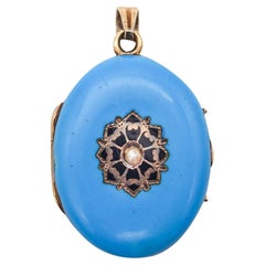 VICTORIAN 1880 England Blue Enameled Pendant Locked In 14Kt Yellow Gold