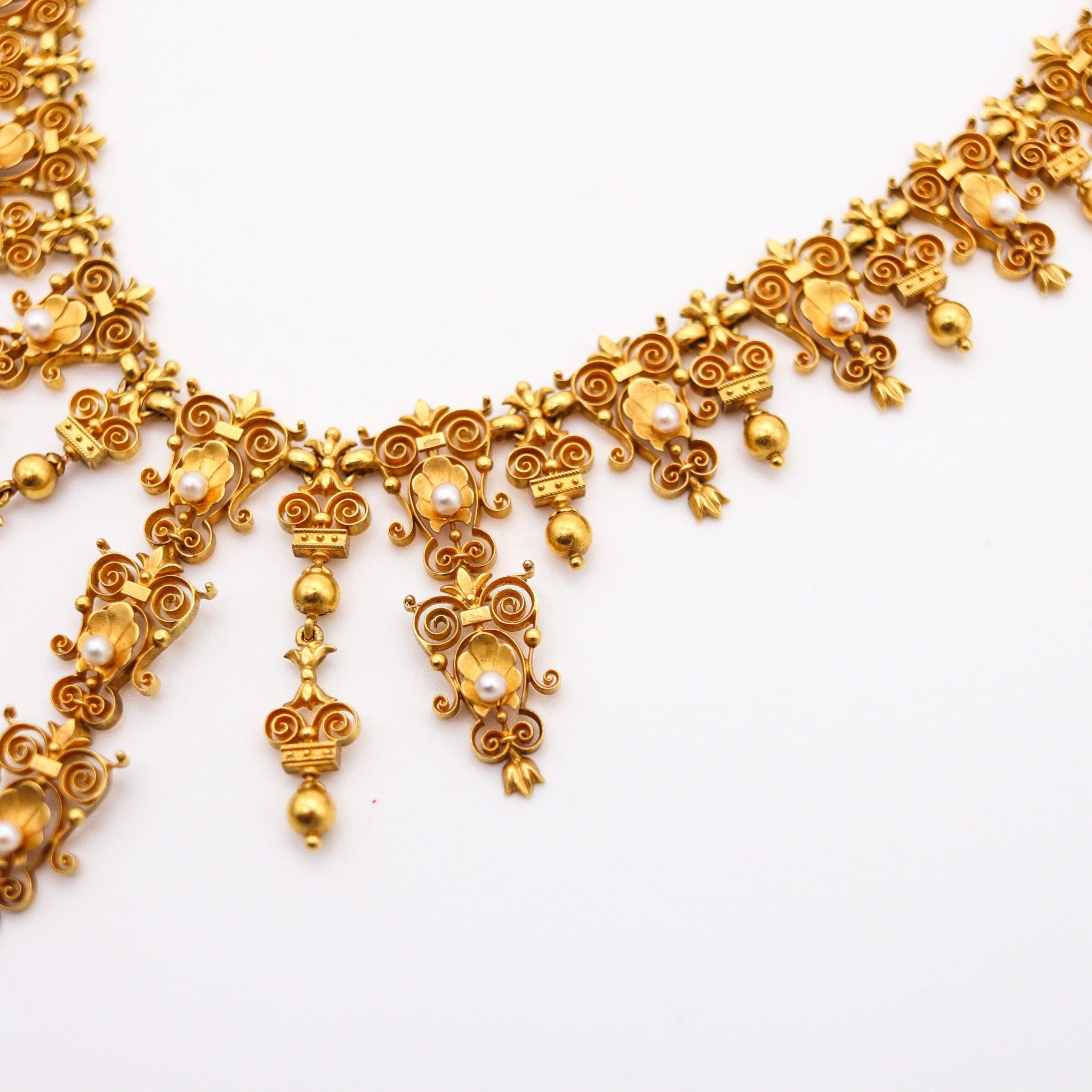 VICTORIAN 1880 Etruscan Neo Gothic Necklace In 19Kt Yellow Gold & Natural Pearls In Excellent Condition For Sale In Miami, FL