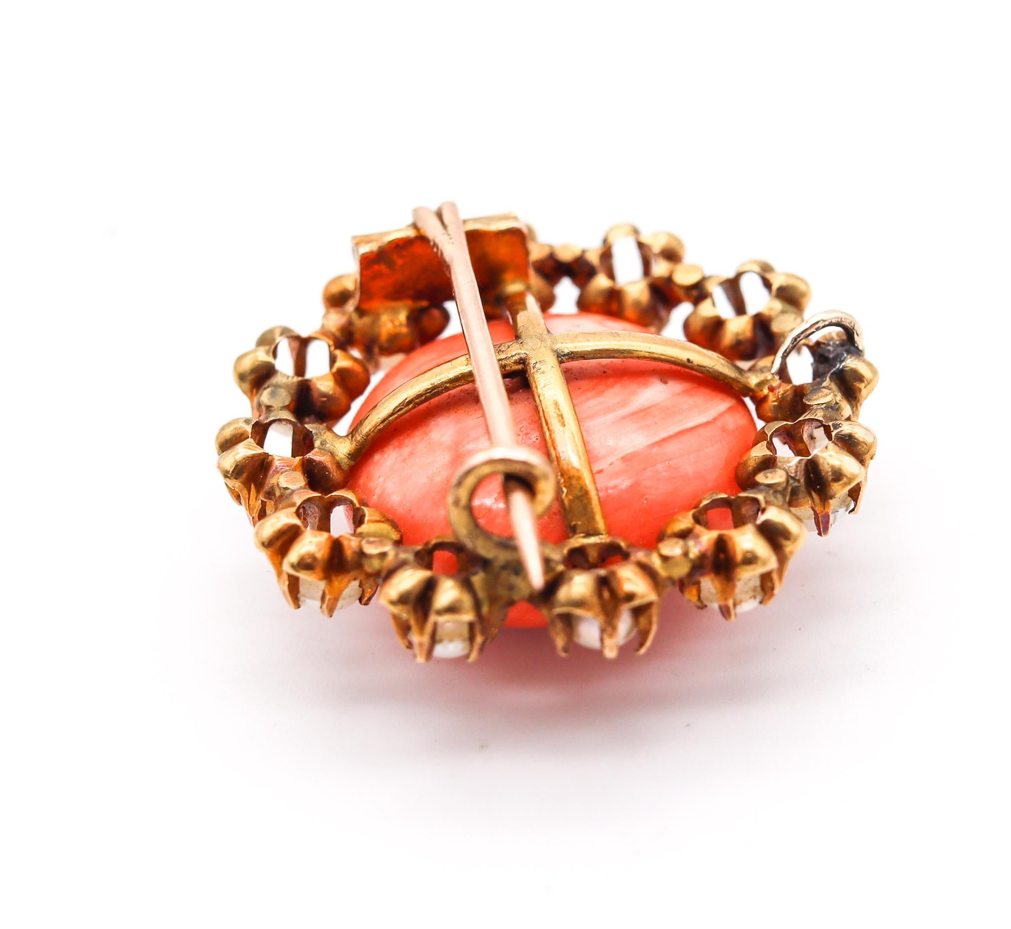 Victorian 1880 Etruscan Pendant Brooch in 18Kt Yellow Gold with Coral and Pearls In Excellent Condition For Sale In Miami, FL