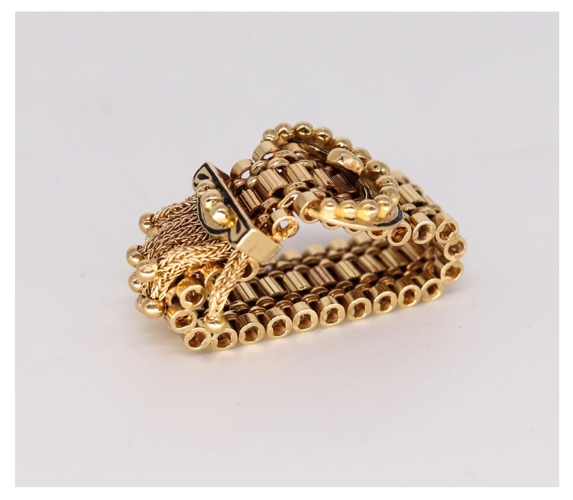 Victorian 1880 Flexible Buckle Ring with Fringes in 14 Kt Yellow Gold and Enamel In Good Condition In Miami, FL