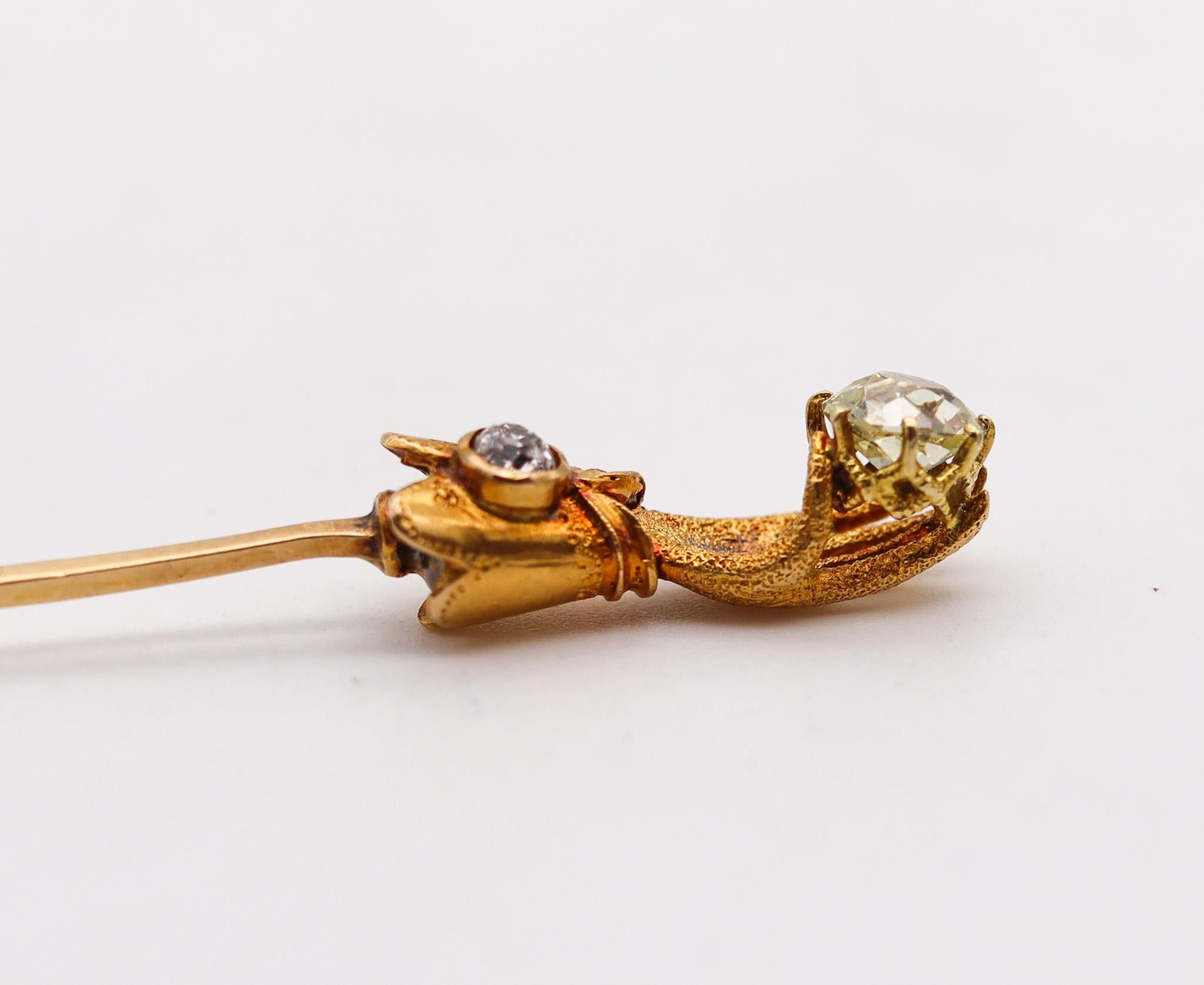 Victorian 1880 Hand Glove Stick Pin in 18 Karat Gold with Two Rose Cut Diamonds In Excellent Condition For Sale In Miami, FL