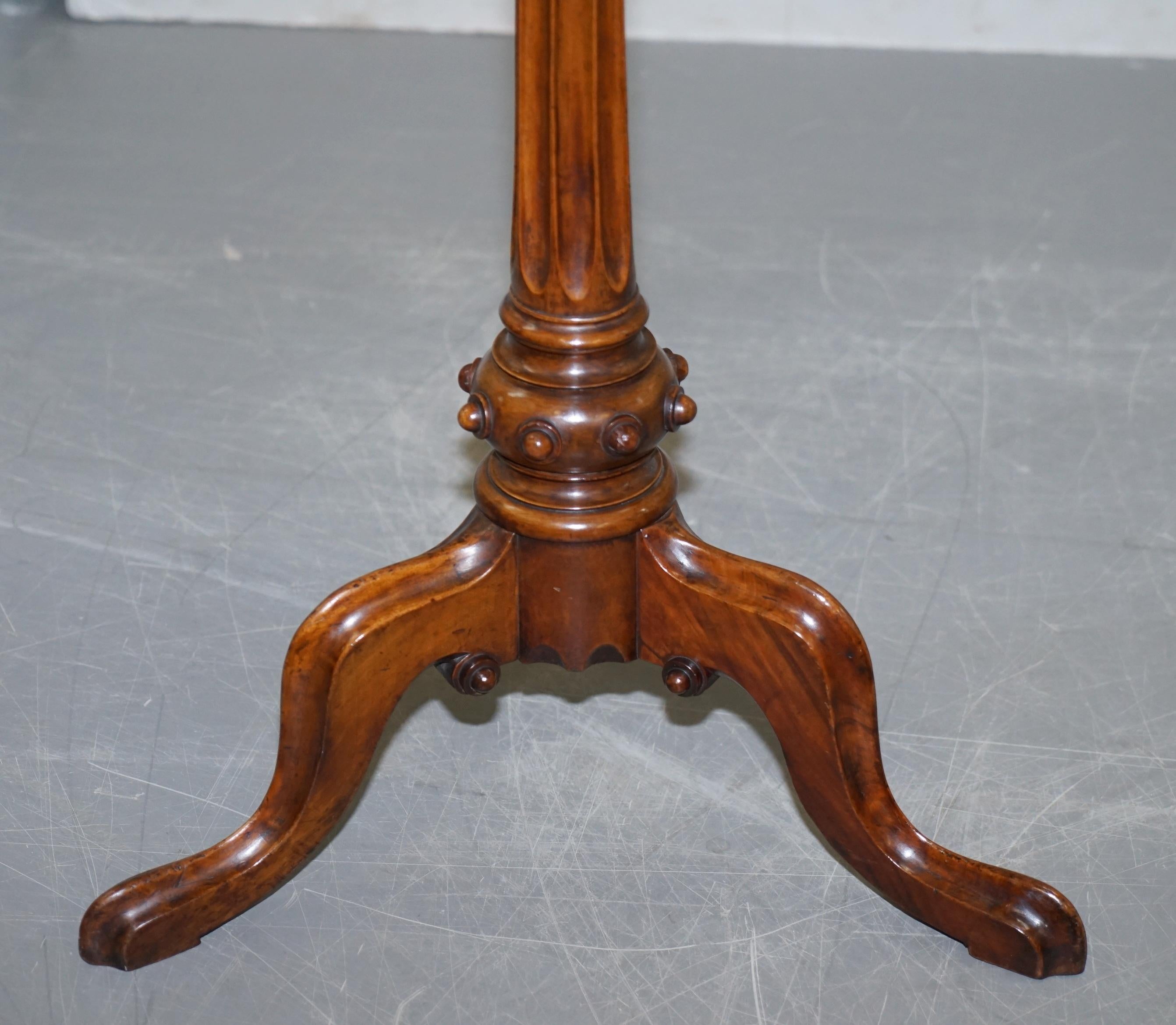 Victorian 1880 Walnut & Hardwood Marquetry Inlaid Chess Games Table Ornate Legs For Sale 3