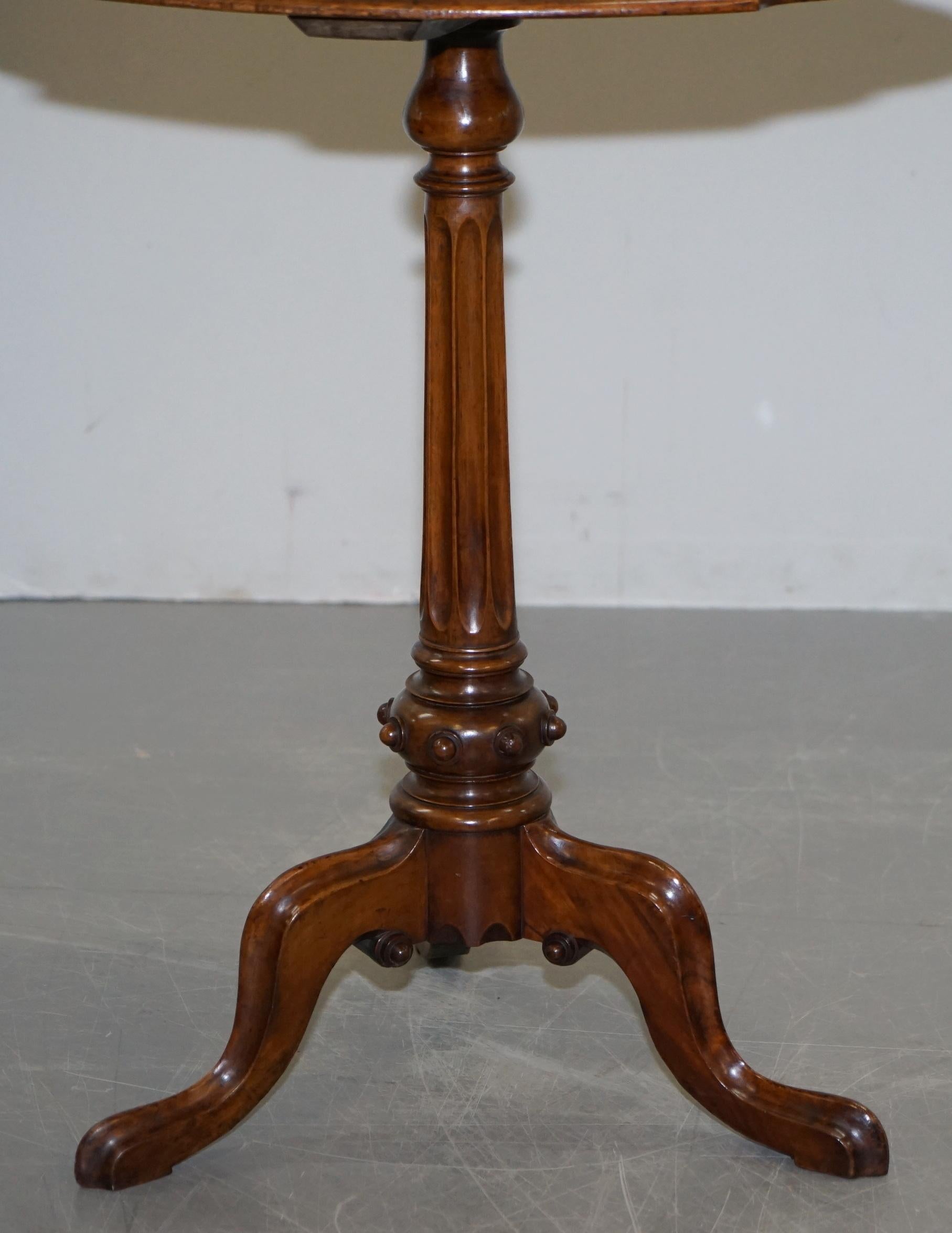 Victorian 1880 Walnut & Hardwood Marquetry Inlaid Chess Games Table Ornate Legs For Sale 2