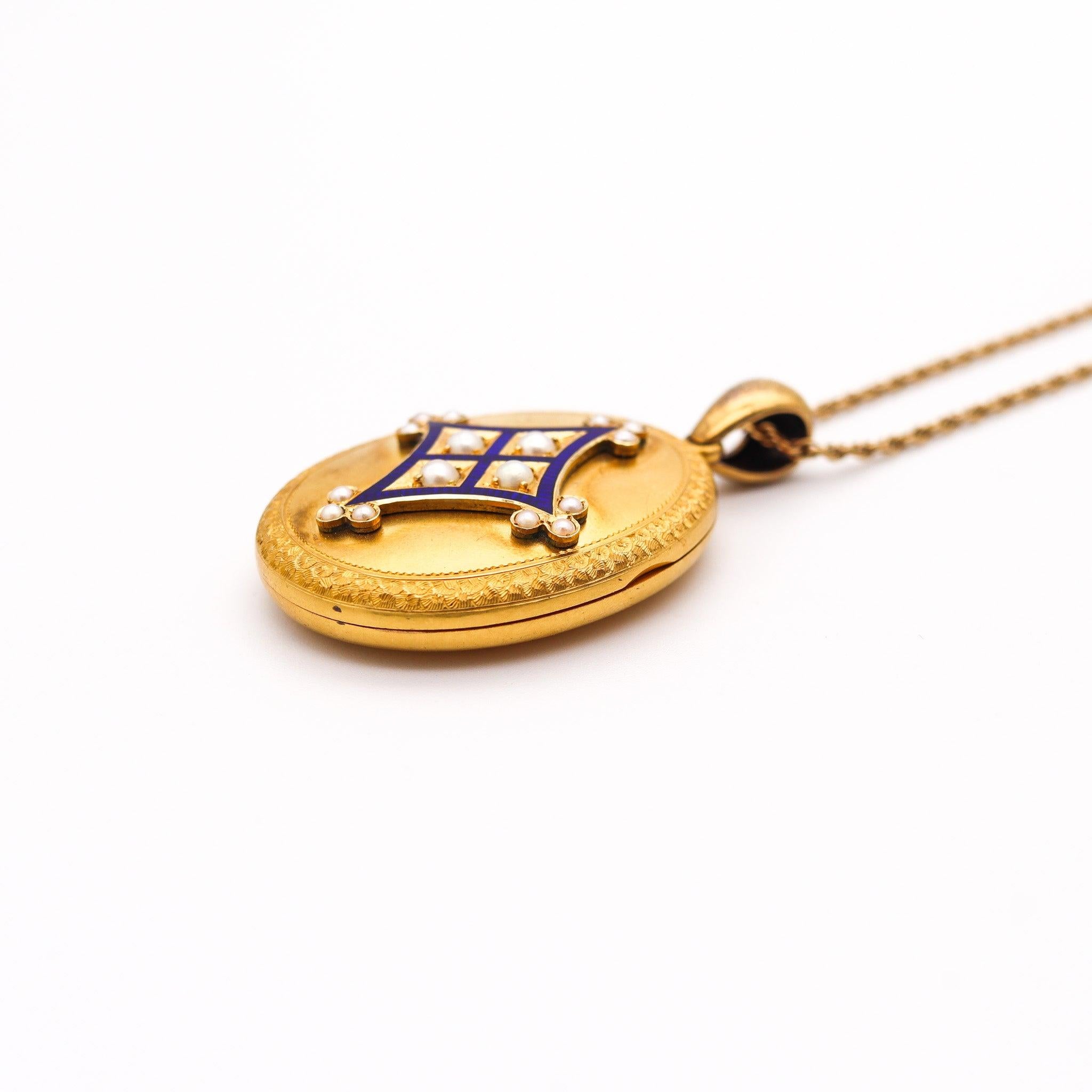 Round Cut VICTORIAN 1890 Blue Enameled Locket Necklace In 18Kt Yellow Gold & White pearls For Sale