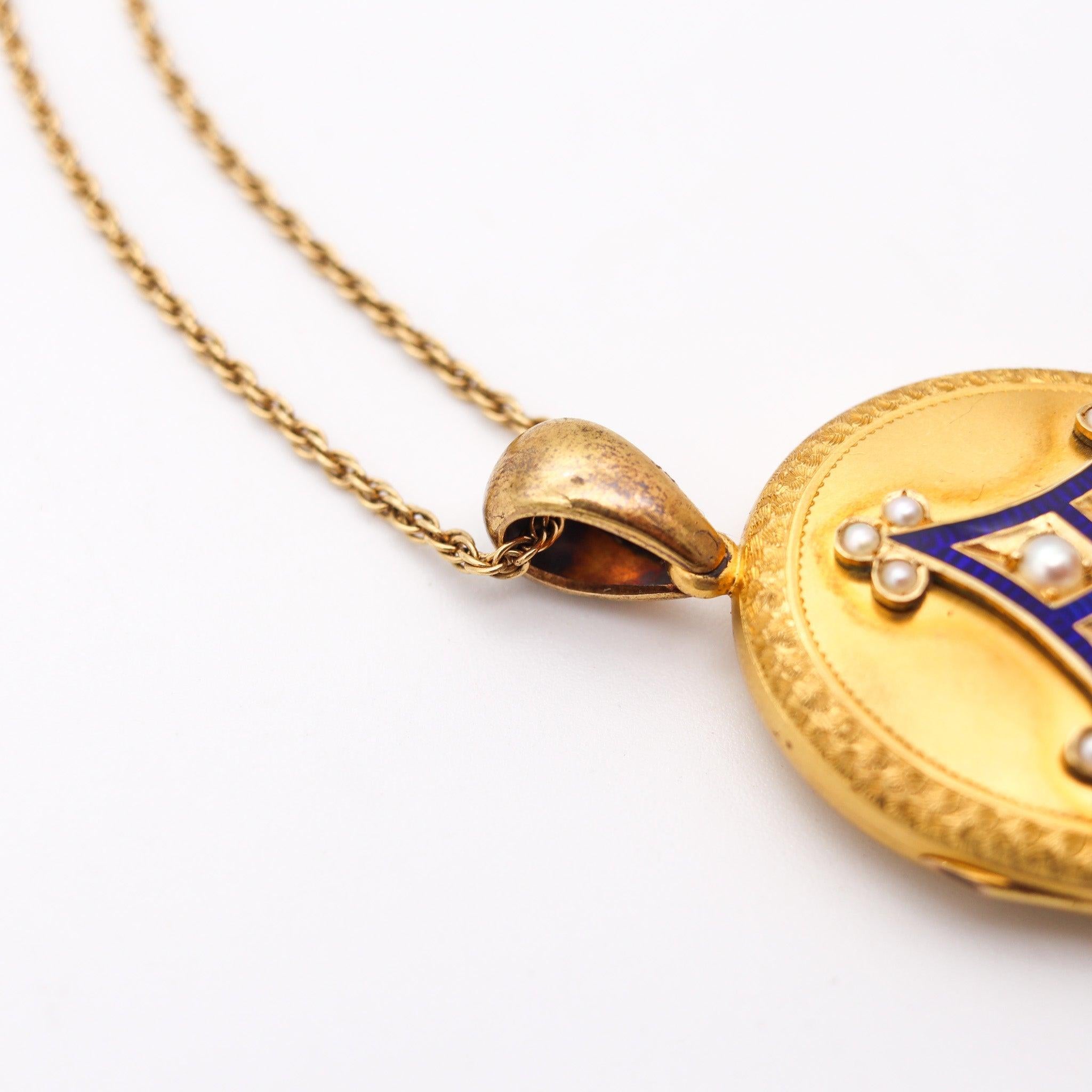 VICTORIAN 1890 Blue Enameled Locket Necklace In 18Kt Yellow Gold & White pearls In Excellent Condition For Sale In Miami, FL