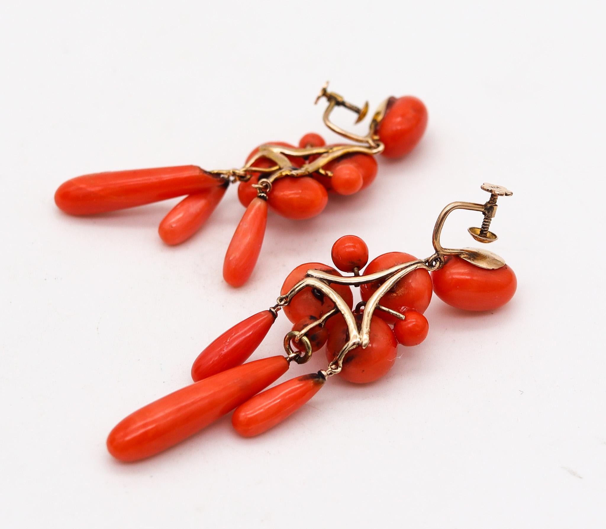 Late Victorian Victorian 1890 Italian Dangle Drop Earrings In I4Kt Yellow Gold With Red Corals For Sale
