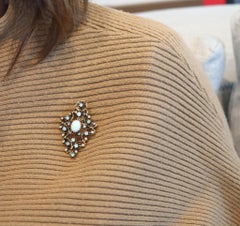 VICTORIAN 1890 Pendant-Brooch In 18Kt Yellow Gold Precious Opals & Diamonds