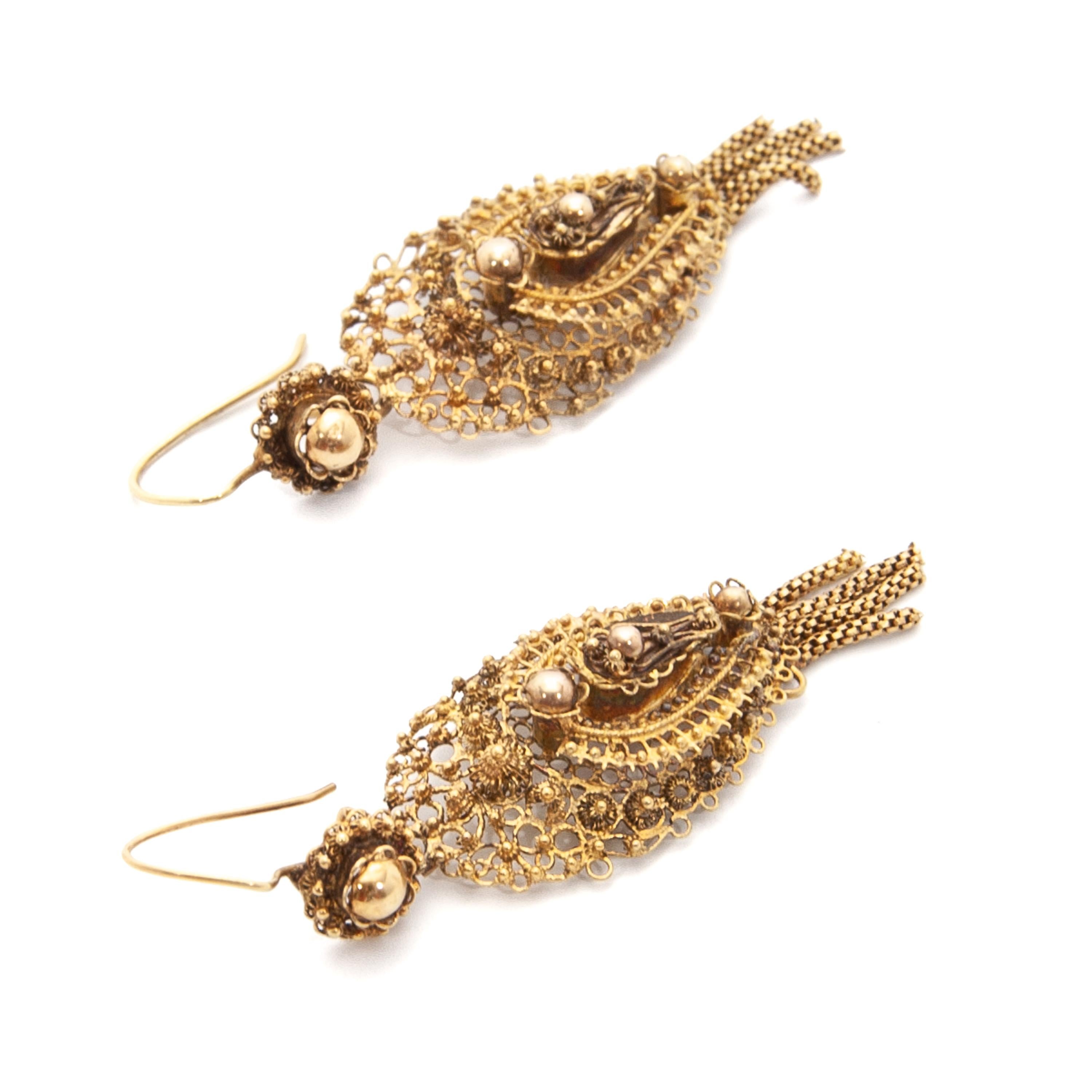 Antique Demi Parure 14 Karat Gold Filigree Earrings And Brooch For 14 Karat Gold Filigree Earrings