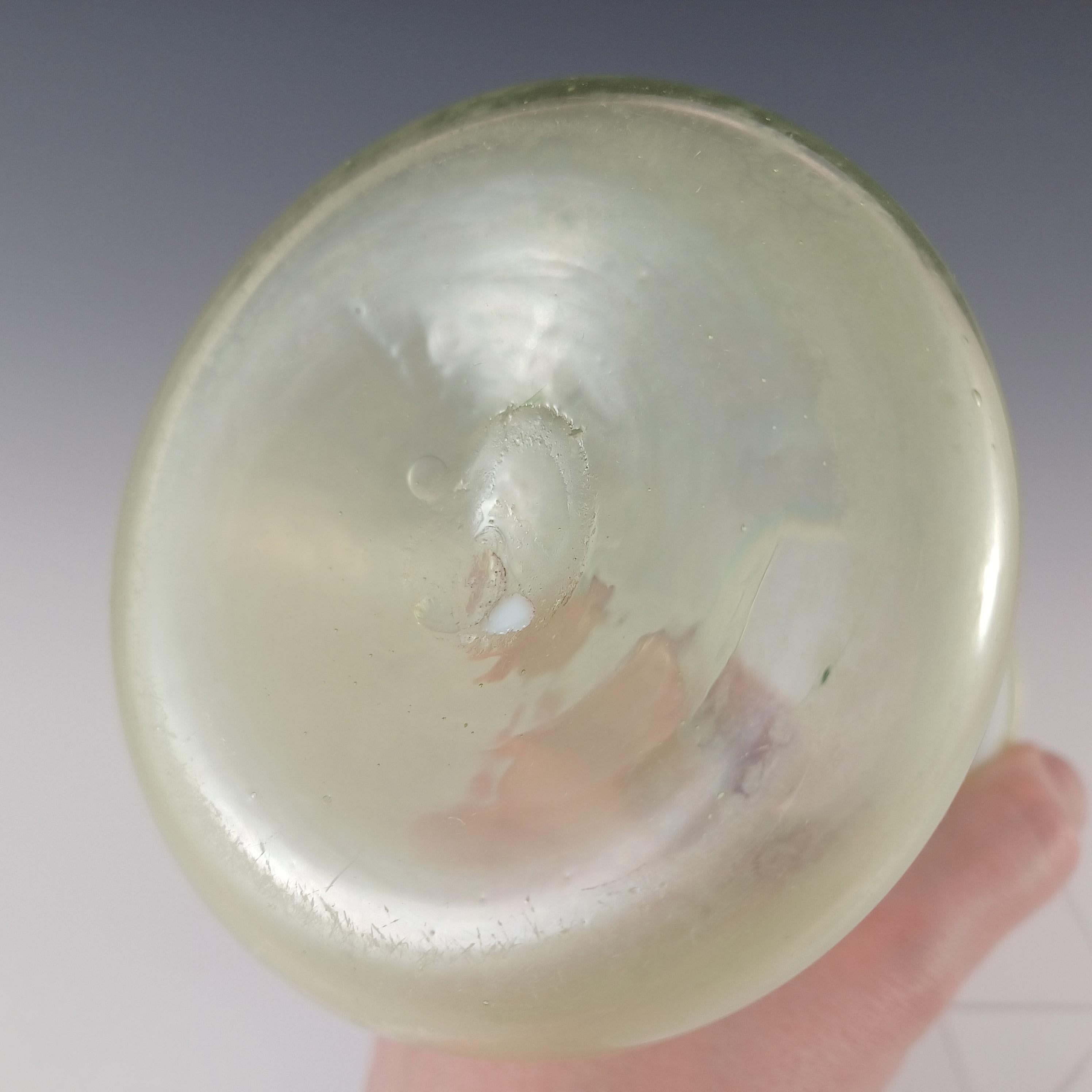 Jarrón Victoriano de Vidrio Amarillo Opalescente Vaselinado de 1890 en venta 3