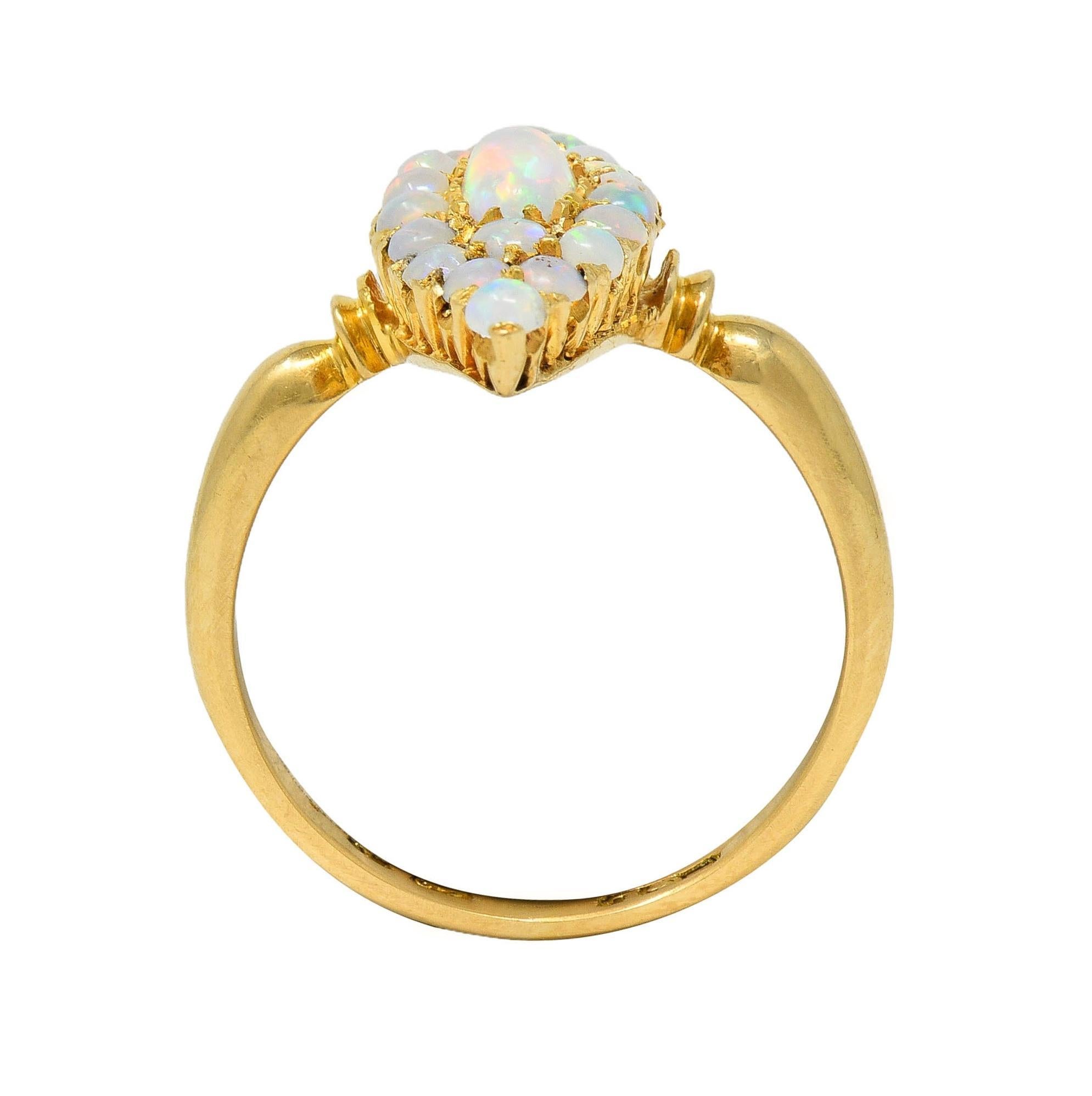 Bague grappe victorienne en or jaune 18 carats avec opale cabochon ancienne de 1897 en vente 6
