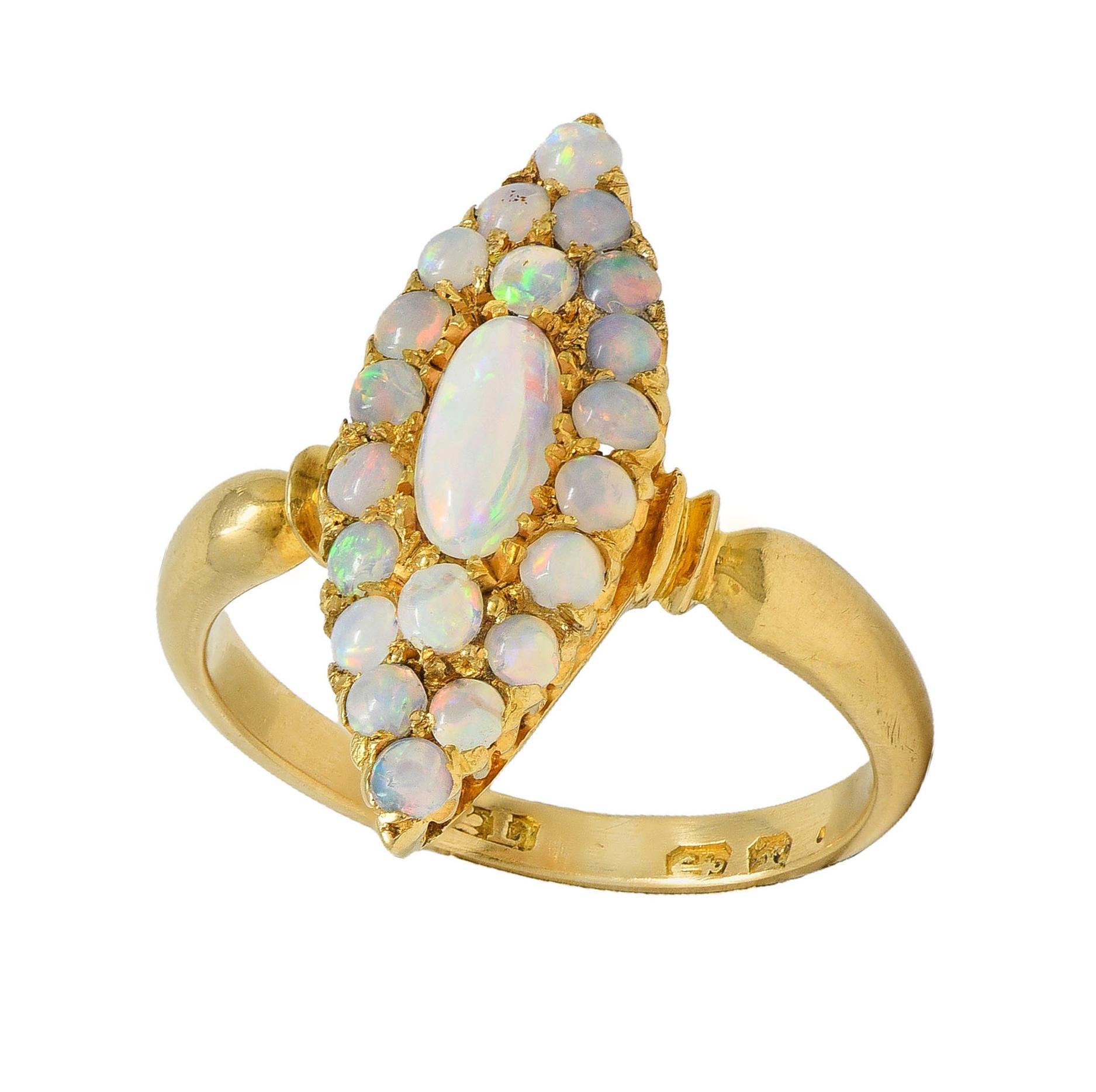 Bague grappe victorienne en or jaune 18 carats avec opale cabochon ancienne de 1897 en vente 7