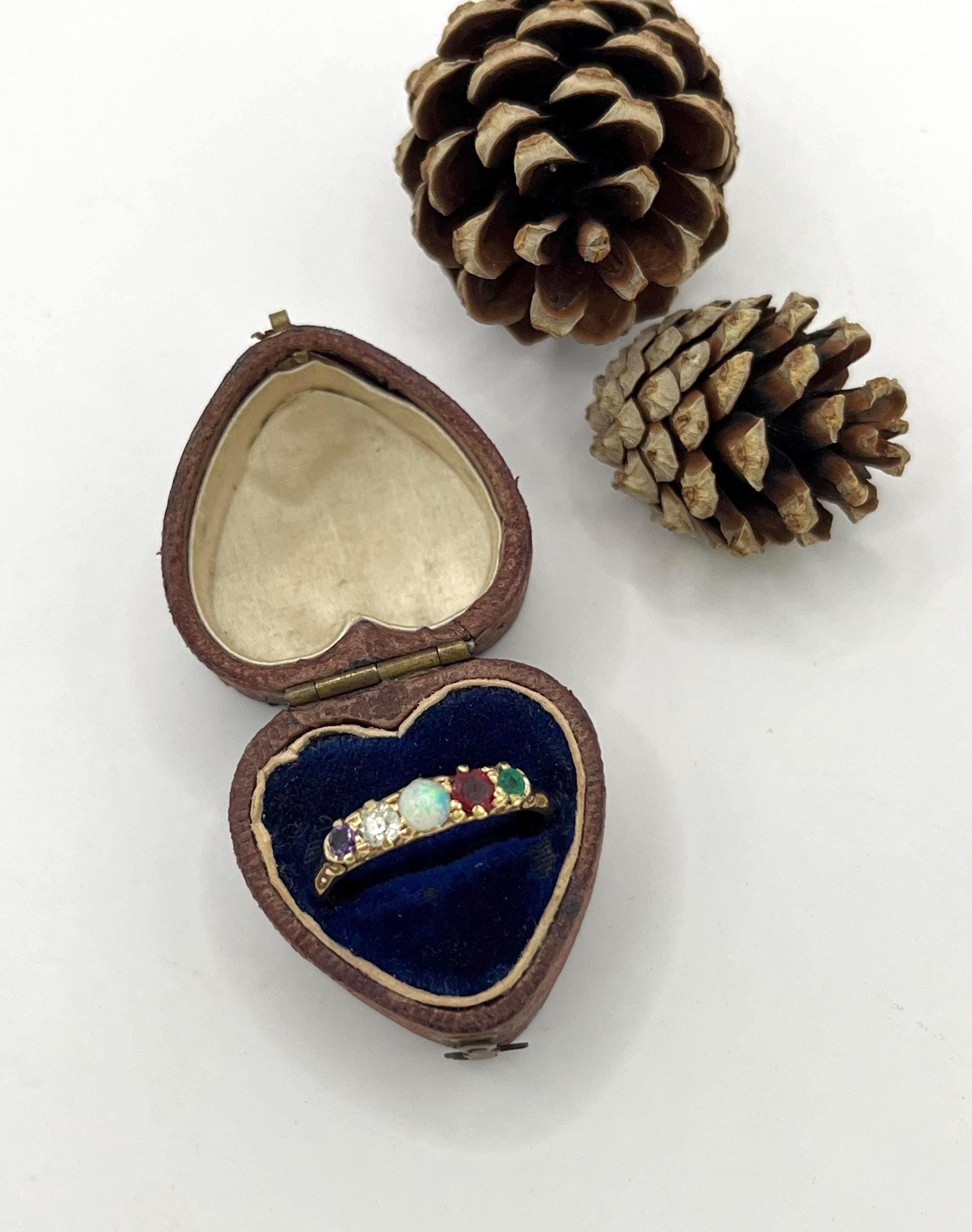 Anello acrostico vittoriano in oro 18ct, ADORE Ametista, Diamante, Opale, Rubino e Smeraldo in vendita 6