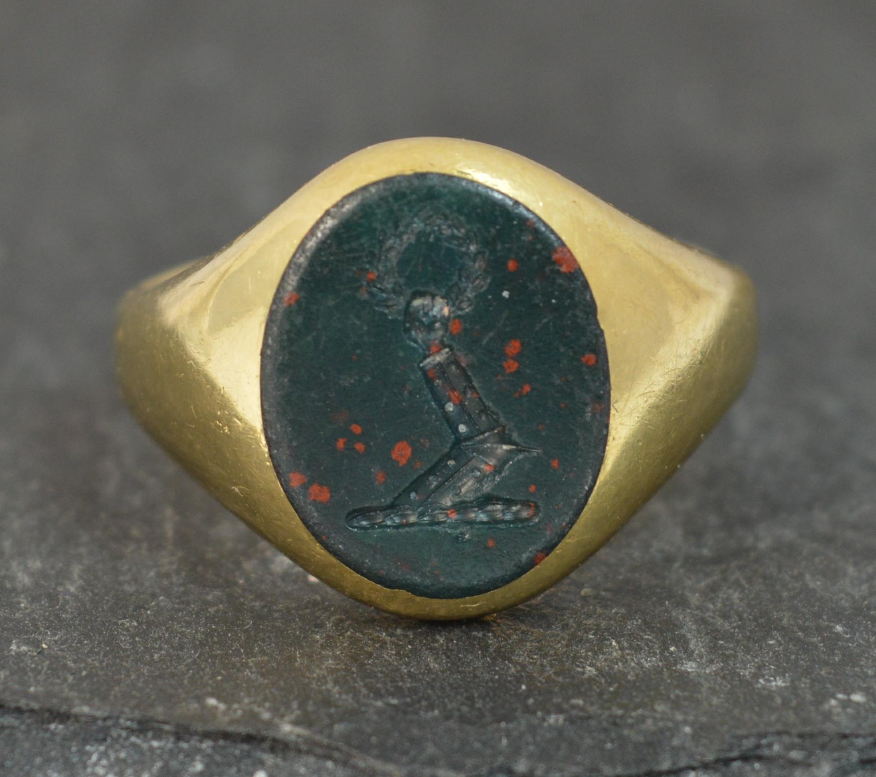 Victorian 18 Carat Gold and Bloodstone Intaglio Seal Signet Ring 4