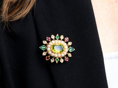Victorian 18ct Gold Brooch/Pendant with 4.35ct Peridot, Circa 1880