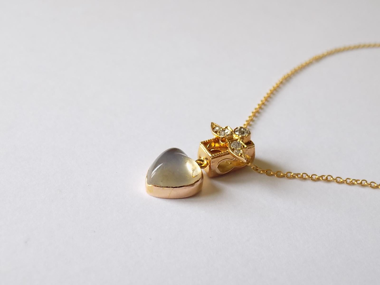 Victorian 18 Carat Gold Diamond and Moonstone Heart Pendant In Excellent Condition In Boston, Lincolnshire