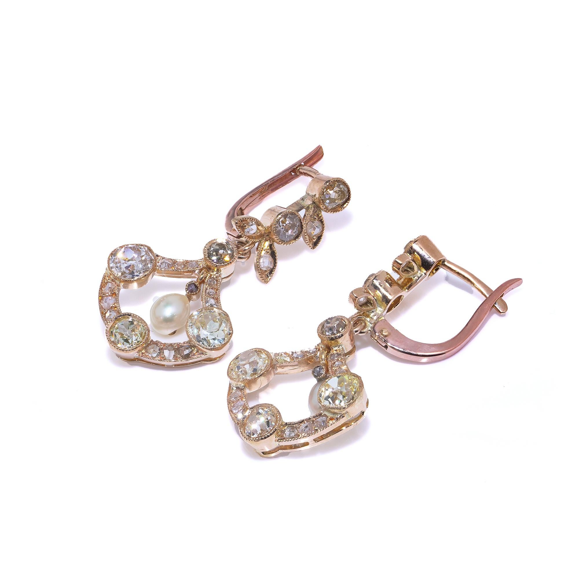 Orecchini a goccia vittoriani in oro 18 ct con diamanti e perle in vendita 1