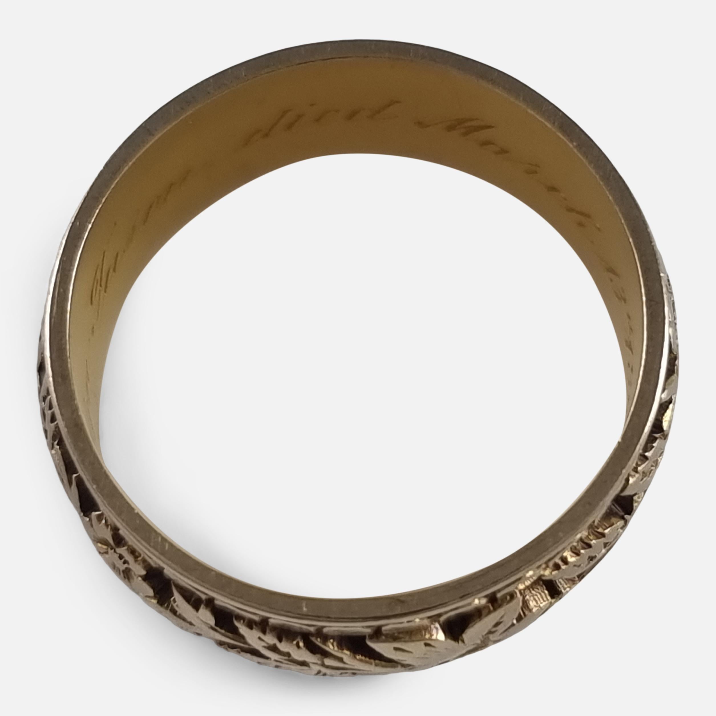 Women's or Men's Victorian 18ct Gold Engraved Memorial Ring, 1893 For Sale