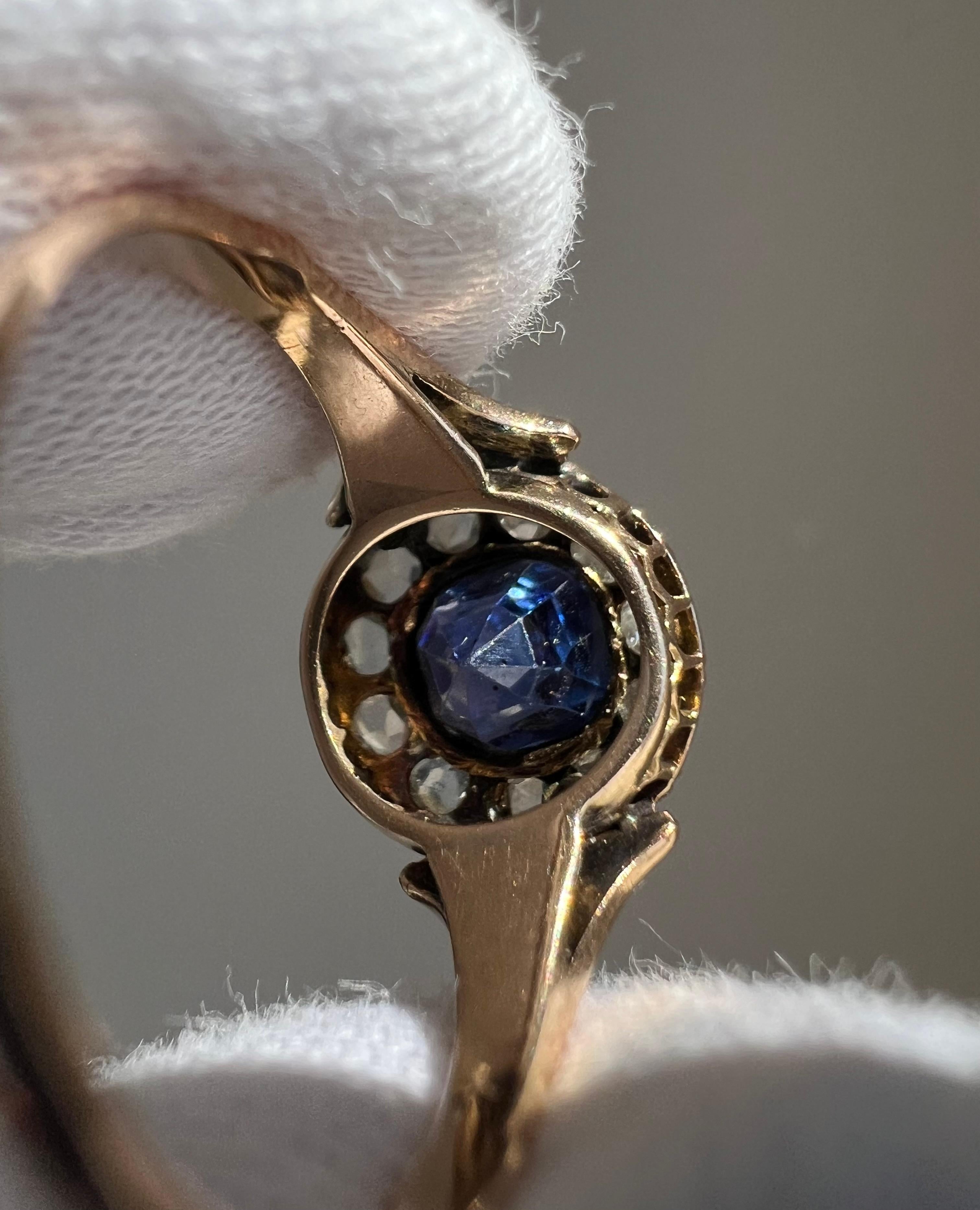 Viktorianischer 18k Blauer Ceylon Saphir & Diamantring im Rosenschliff im Zustand „Gut“ im Angebot in Amsterdam, NL