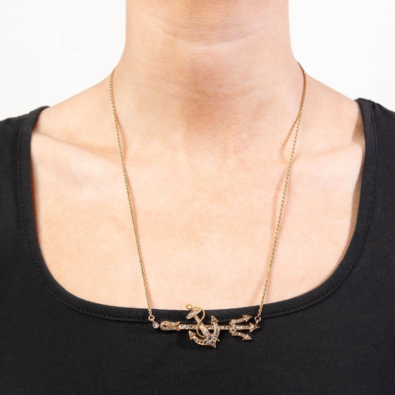 Collier victorien avec ancre et Trident en diamant 18k Pour femmes en vente