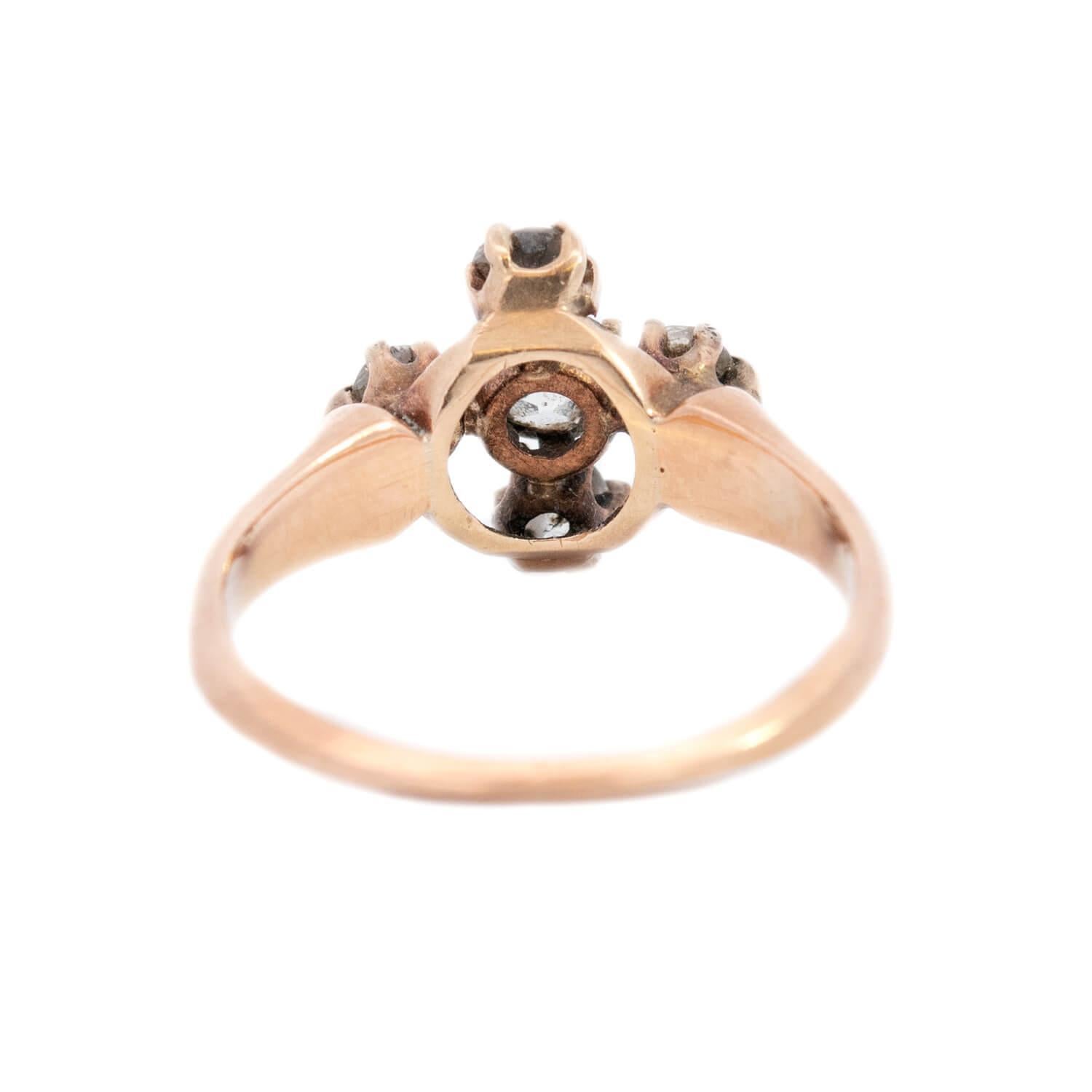 Anello vittoriano con motivo a croce in diamanti 18k In condizioni buone in vendita a Narberth, PA