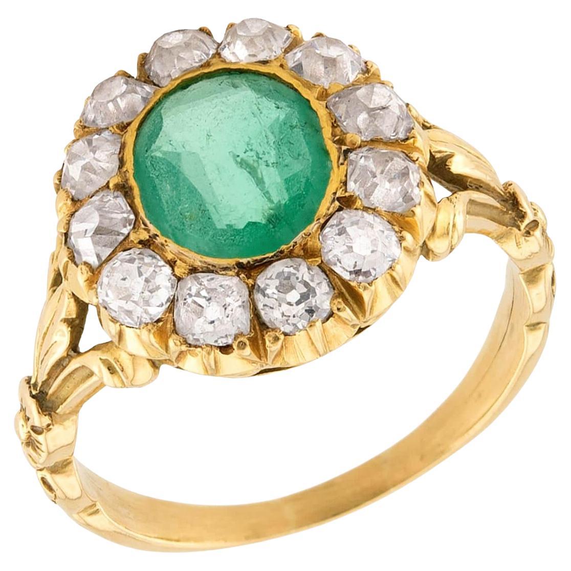 Victorian 18k Emerald and Diamond Halo Ring en venta