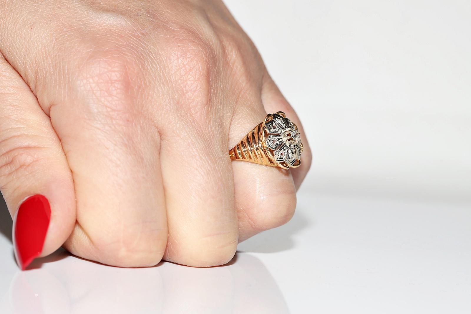 Victorian 18k Gold 1900s Natural Diamond Decorated Cocktail Ring  In Good Condition For Sale In Fatih/İstanbul, 34