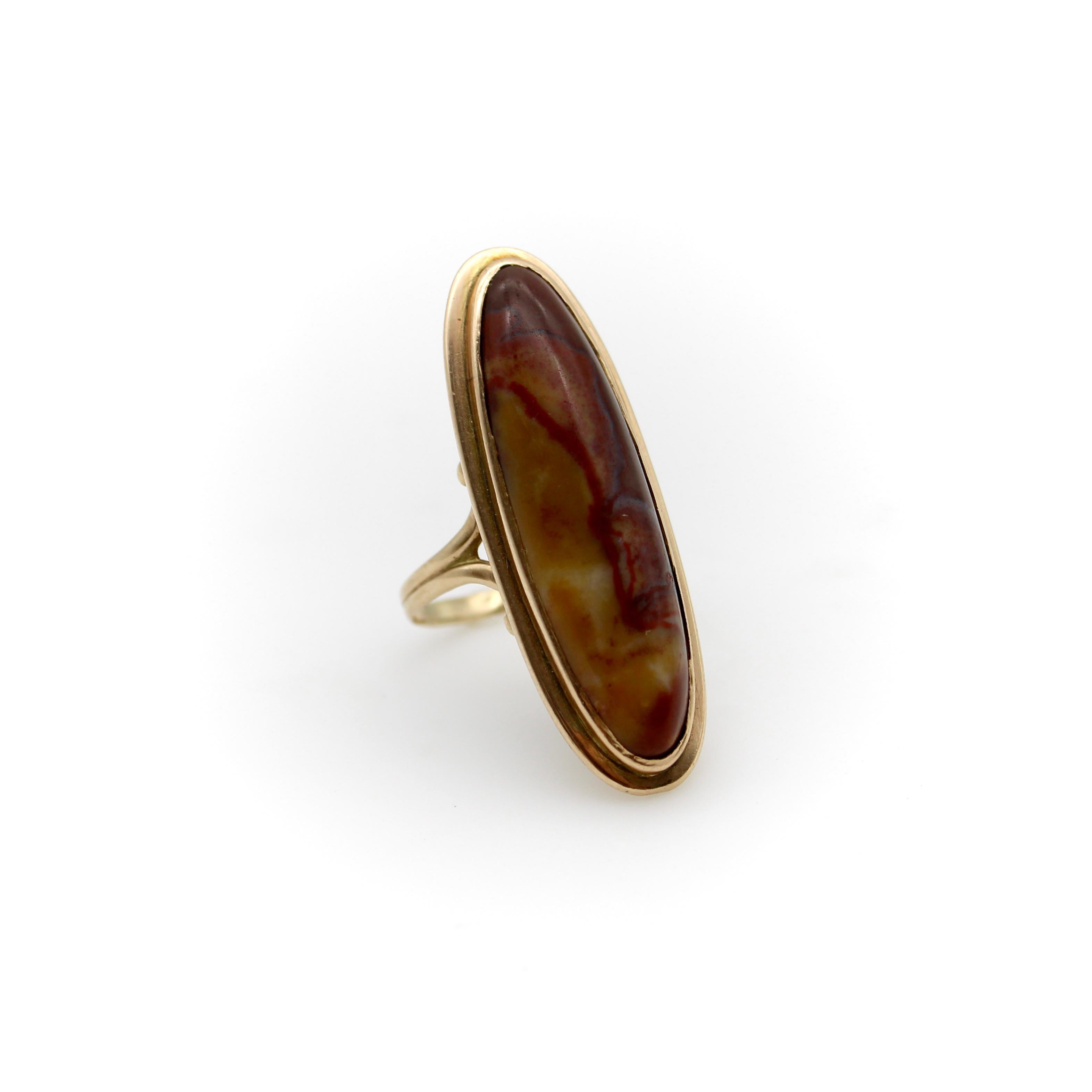 Victorian 18K Gold and Agate Cabochon Ring In Good Condition For Sale In Venice, CA