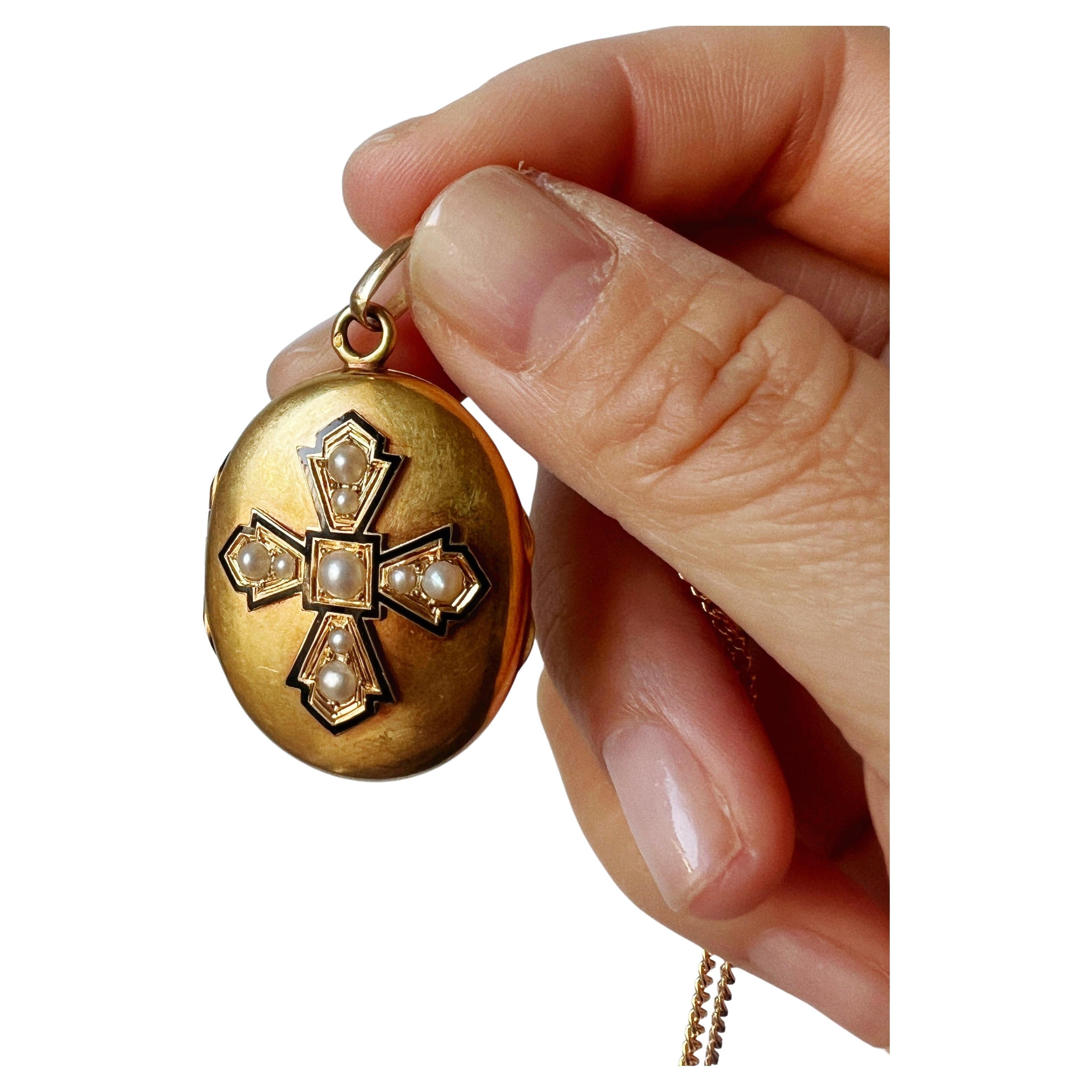 Victorian 18K gold black enamel pearl locket pendant For Sale