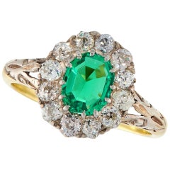 Victorian 18 Karat Gold Columbian Emerald Diamond Cluster Antique Ring Victorian 18 Karat Gold Columbian Emerald Diamond Cluster Antique Ring