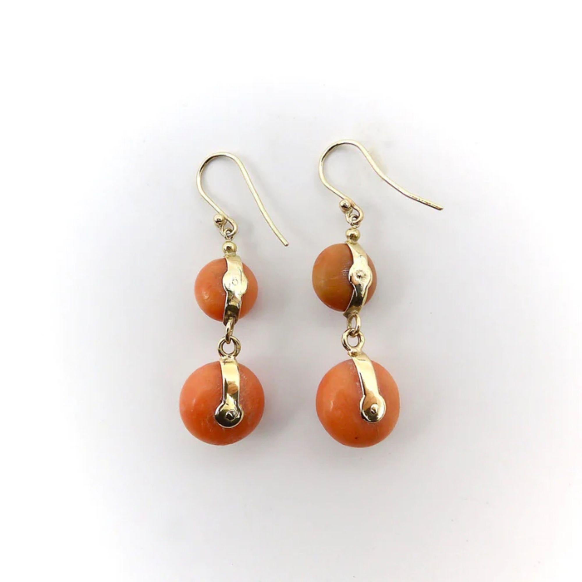 Victorian 18K Gold French Coral Ball Dangle Earrings, 1870 In Good Condition For Sale In Venice, CA