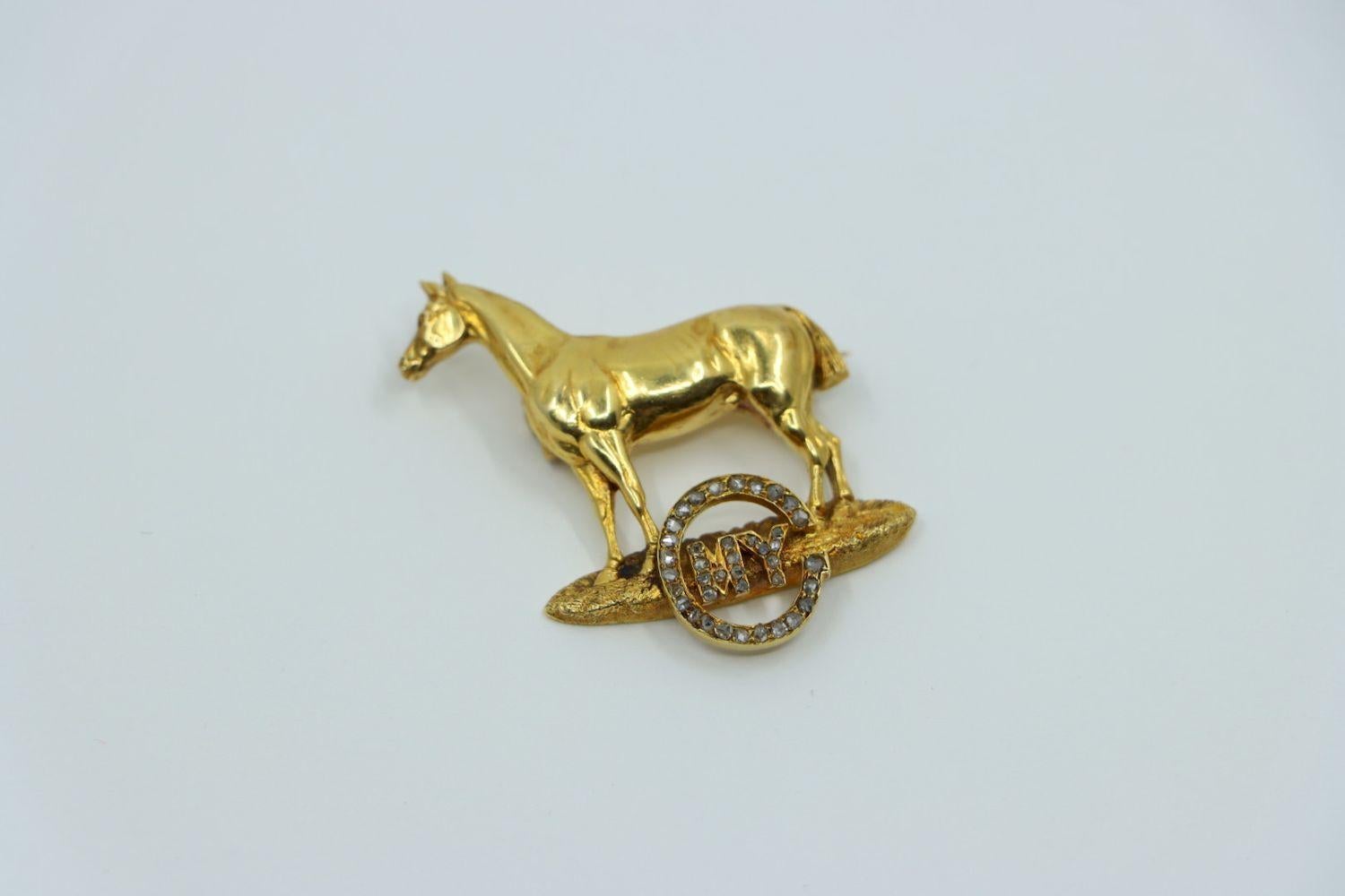 Women's or Men's Victorian 18K Gold Horse Brooch Pin For Sale