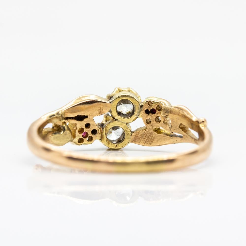 Victorian 18 Karat Gold Old Mine Cut Diamonds Ring In Excellent Condition For Sale In Miami, FL