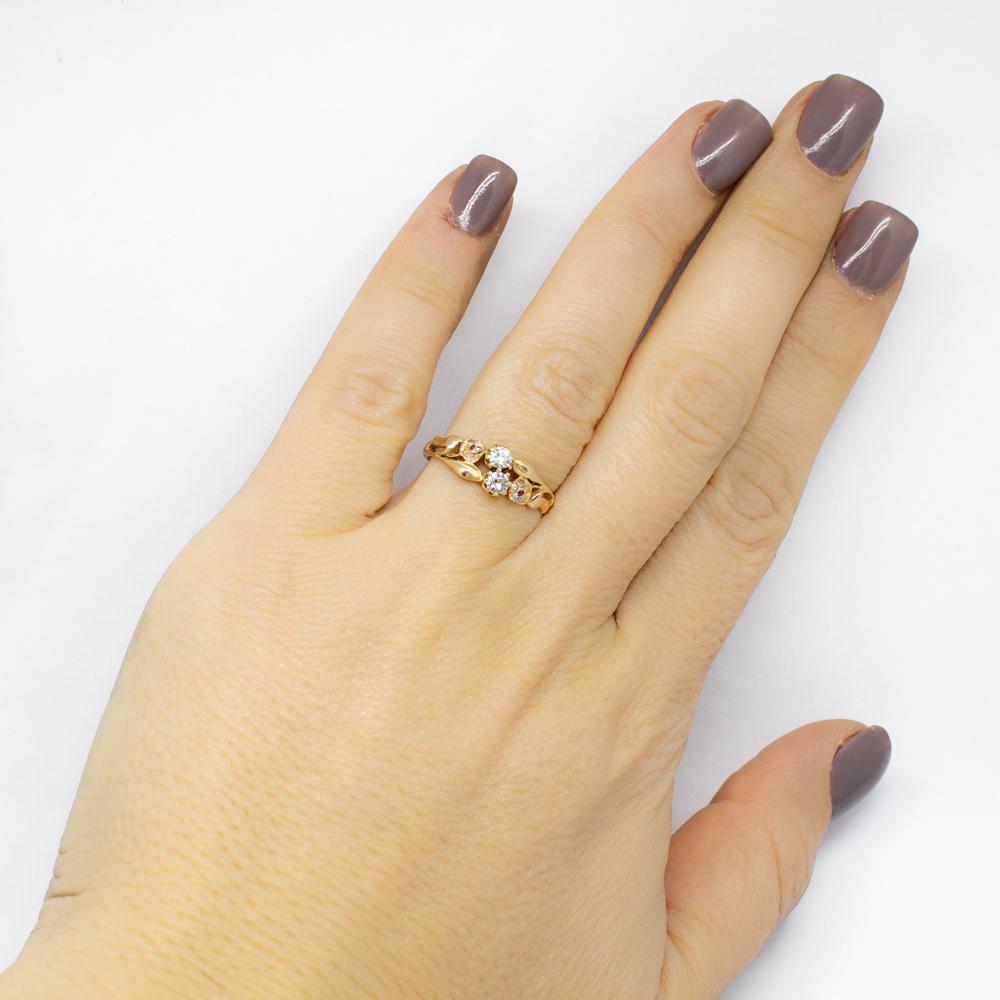 Victorian 18 Karat Gold Old Mine Cut Diamonds Ring For Sale 3