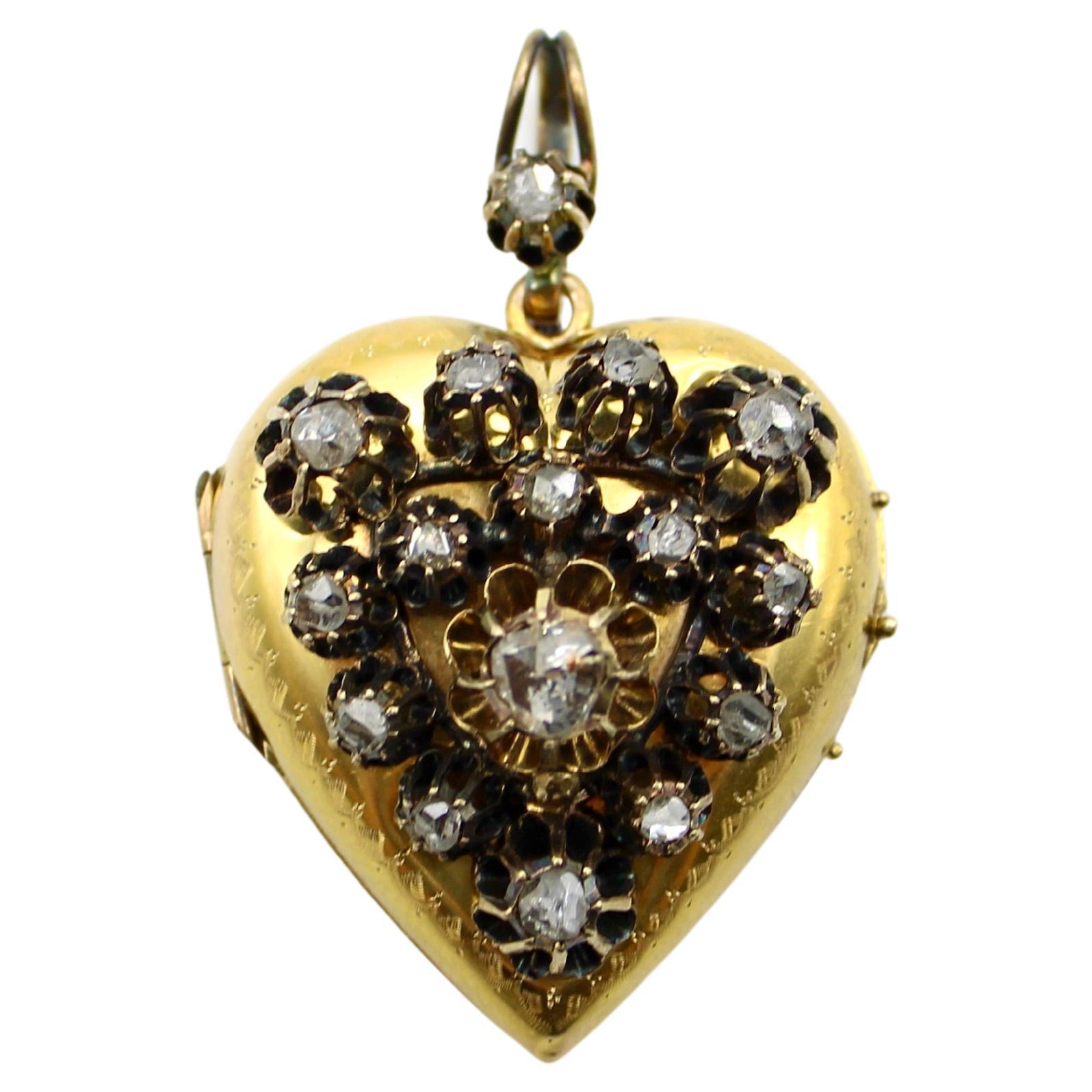 Victorian 18K Gold Rose Cut Diamond Encrusted Heart Locket For Sale