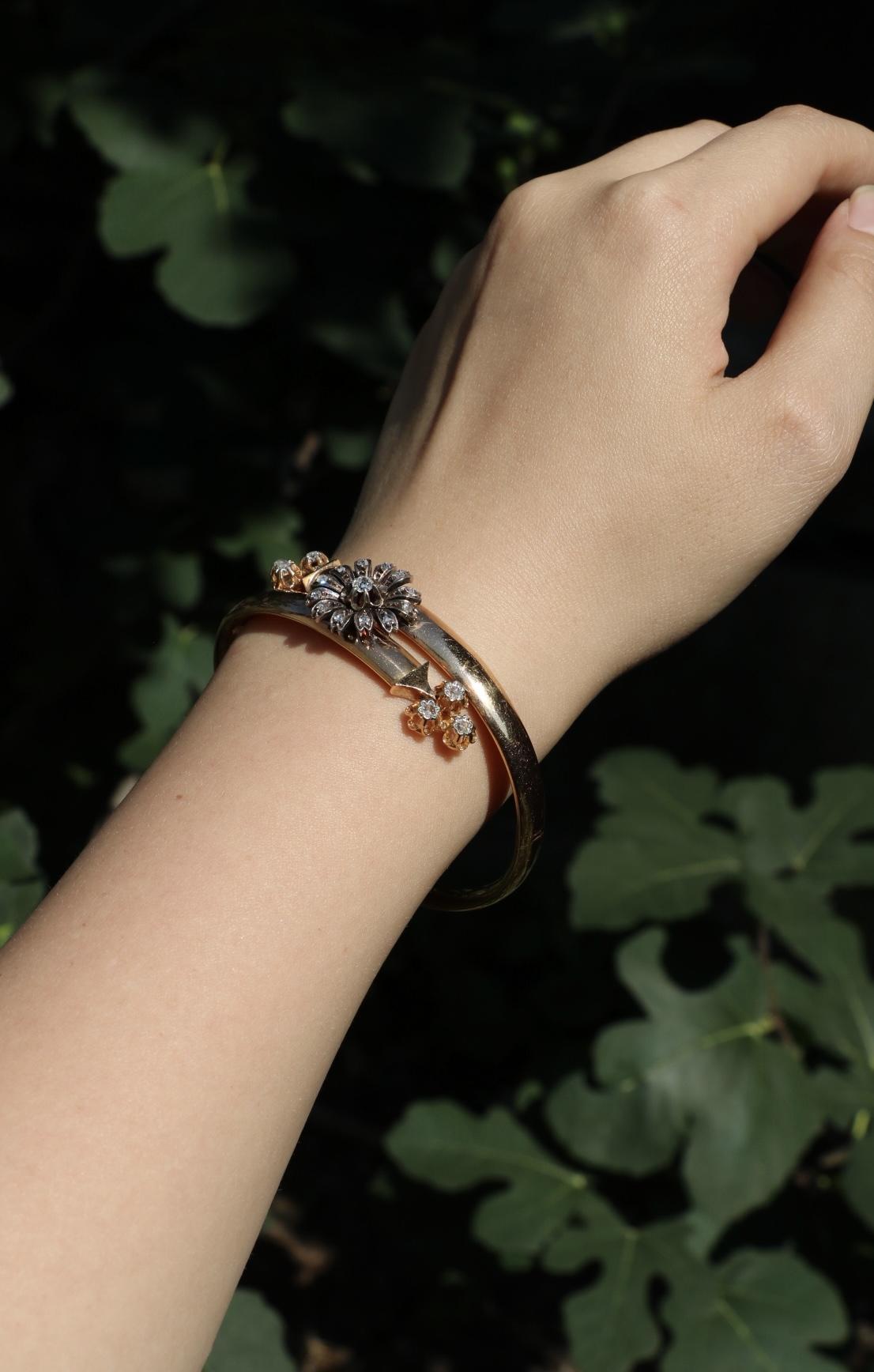 Vittoriano Bracciale vittoriano in oro e argento 18 carati con fiori e diamanti in vendita