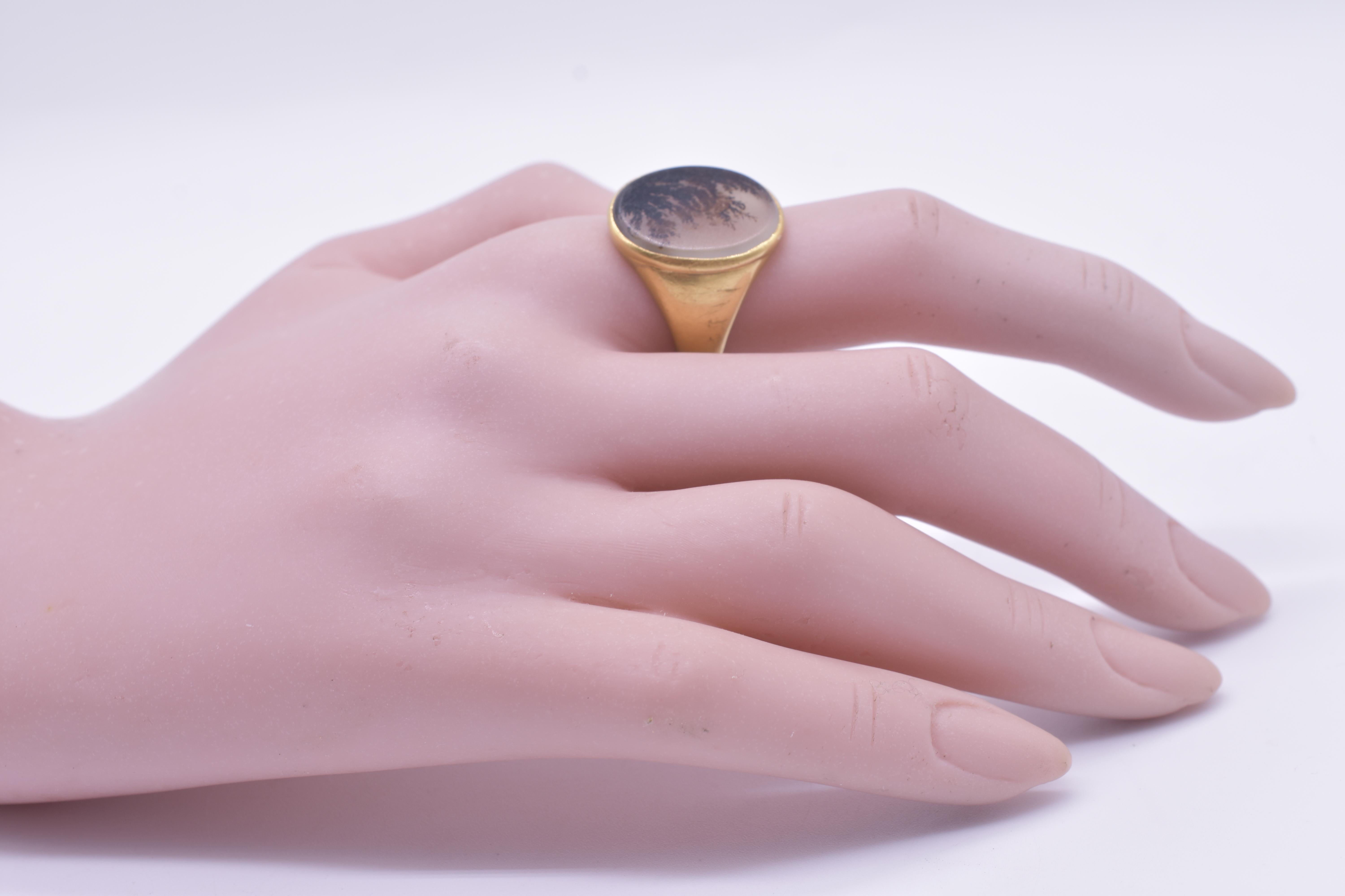 Women's or Men's Victorian 18 Karat Moss Agate Dendritic Signet Ring, circa 1860