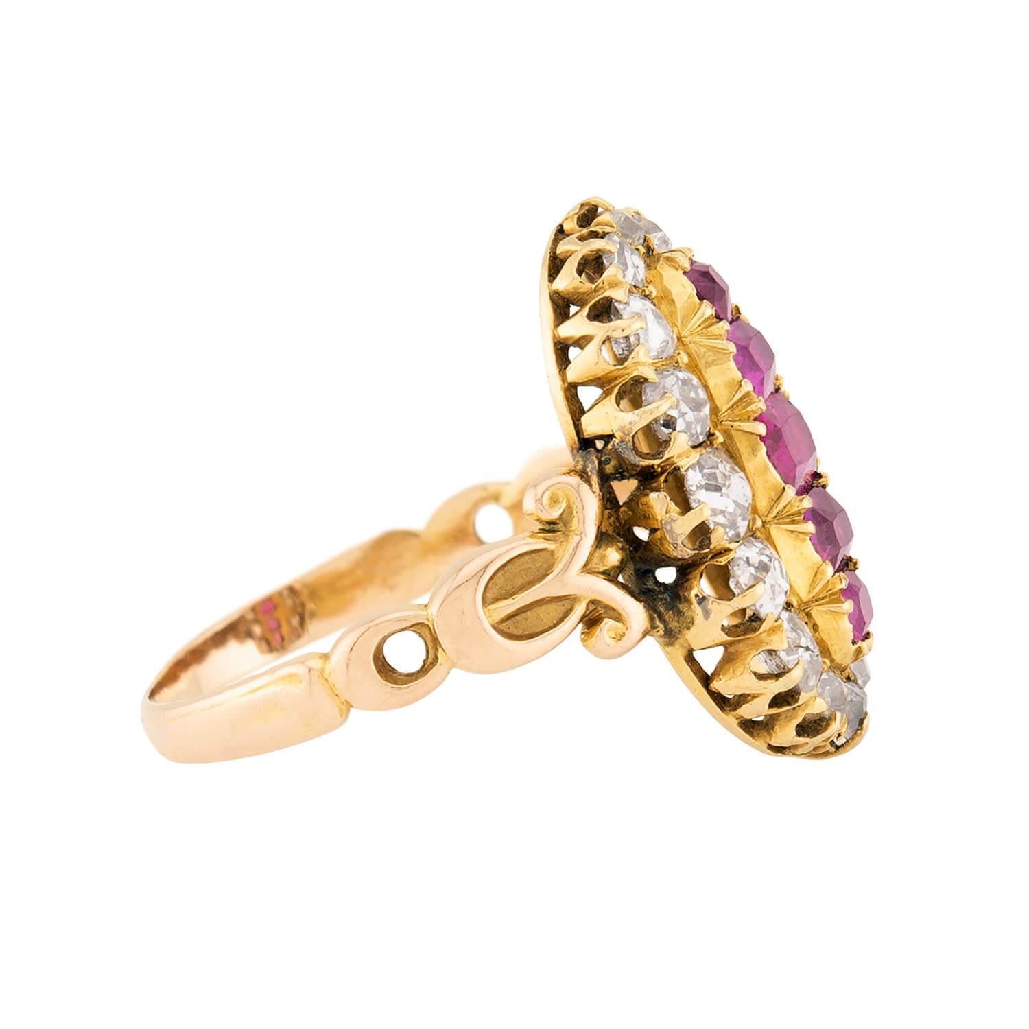 Vittoriano Anello vittoriano con rubino e diamanti a navette in 18 ct. in vendita